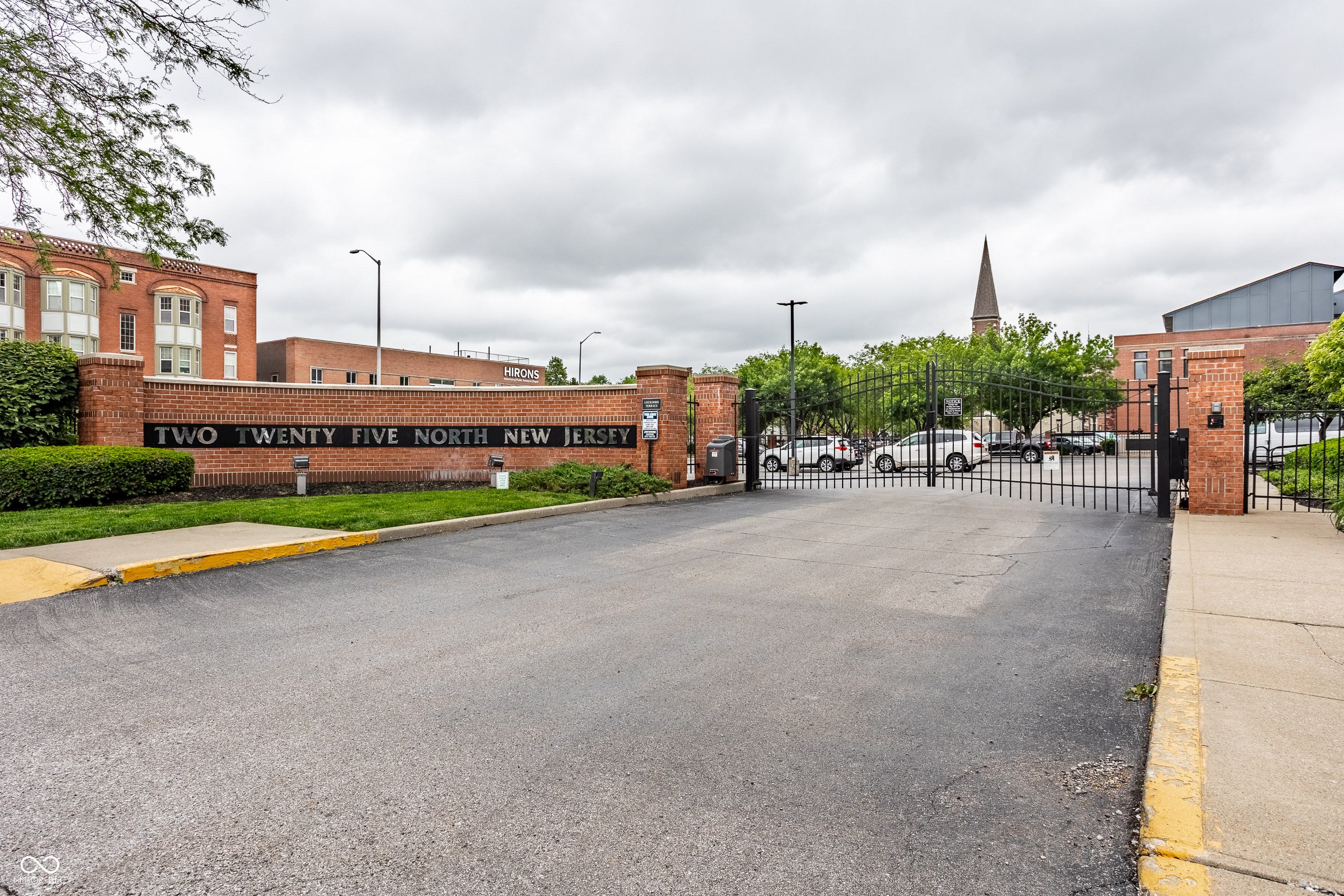 225 N New Jersey Street Unit: 52