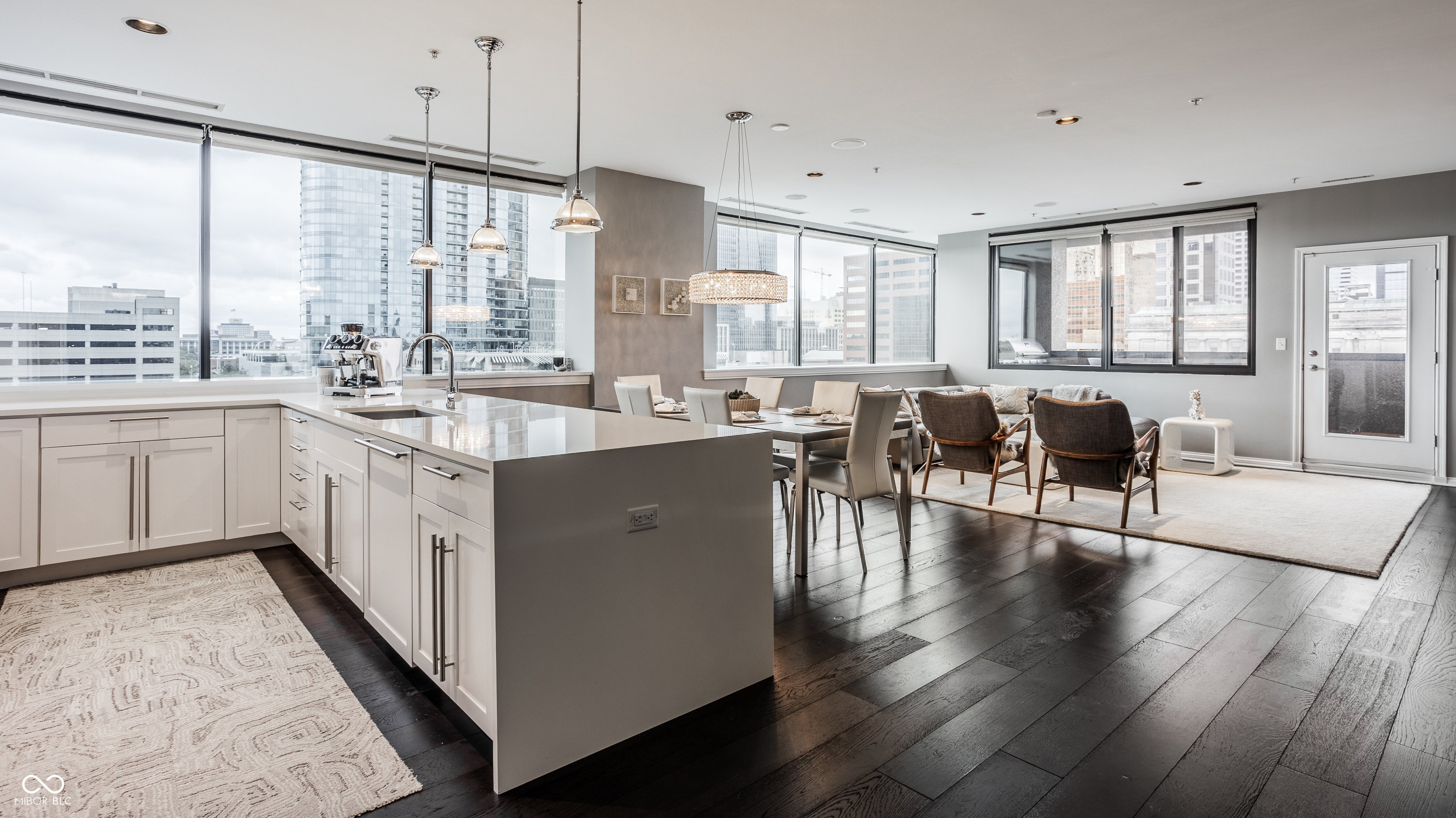 225 N New Jersey Street Unit: 52