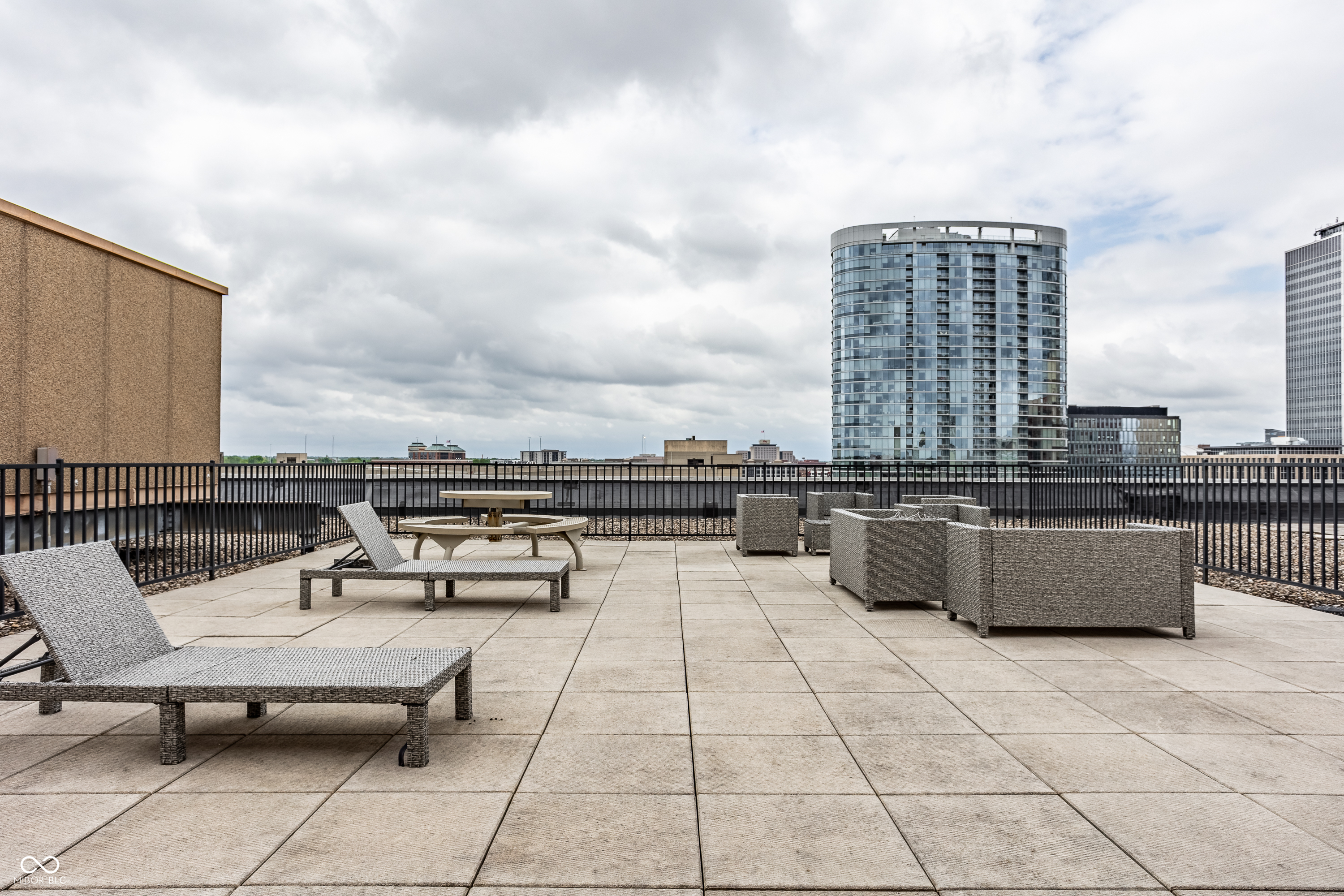 225 N New Jersey Street Unit: 52