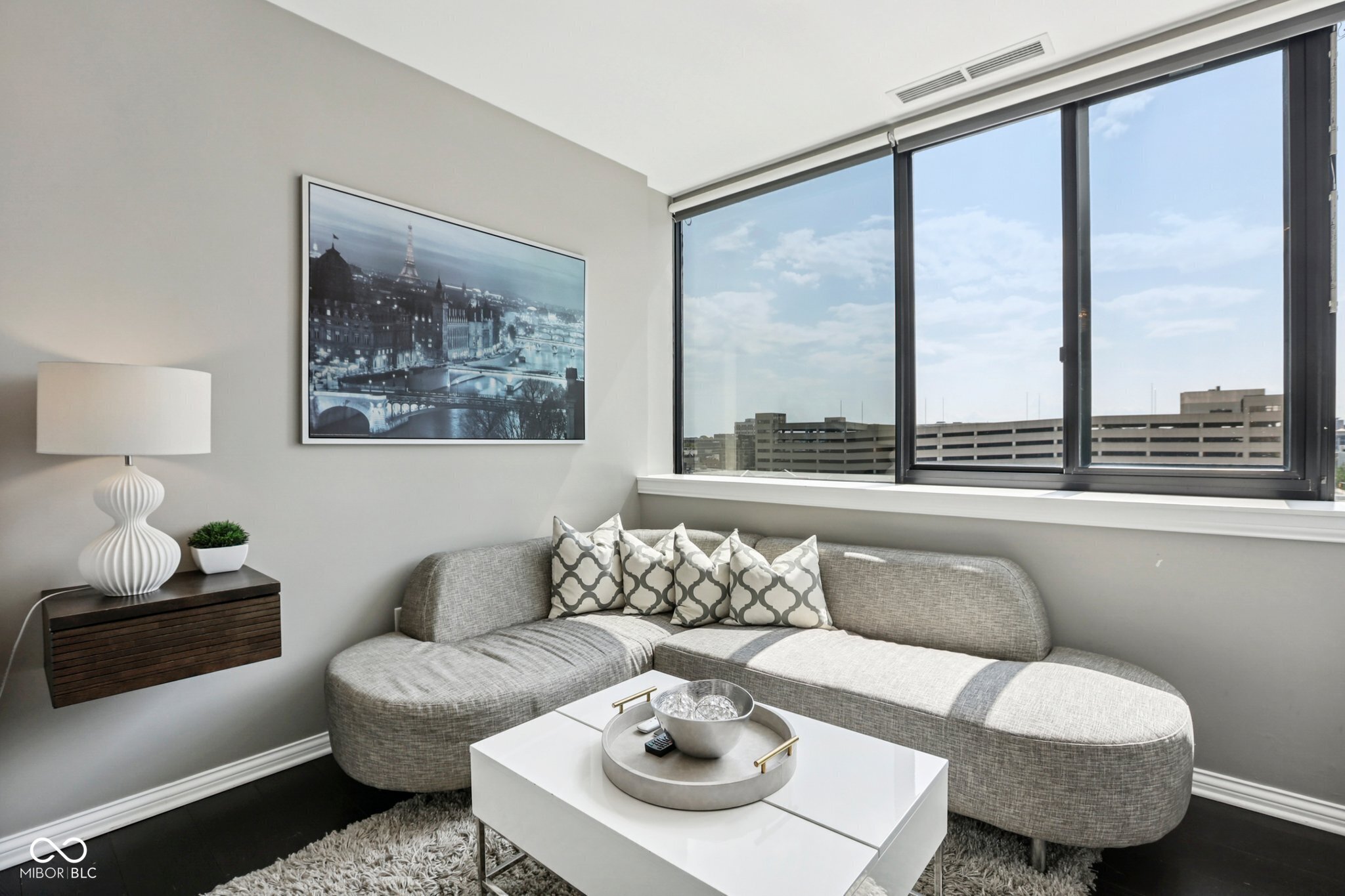 225 N New Jersey Street Unit: 52