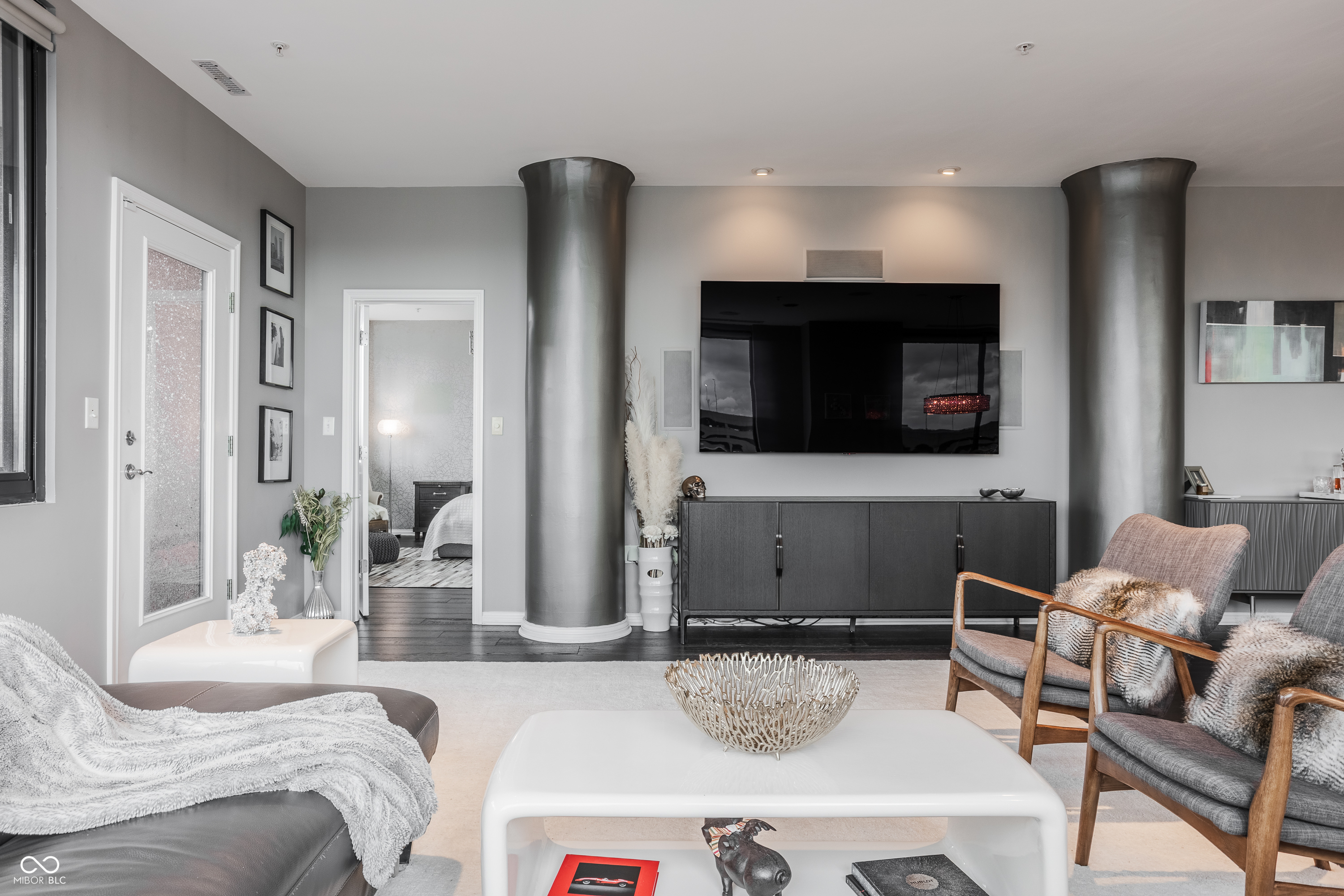 225 N New Jersey Street Unit: 52