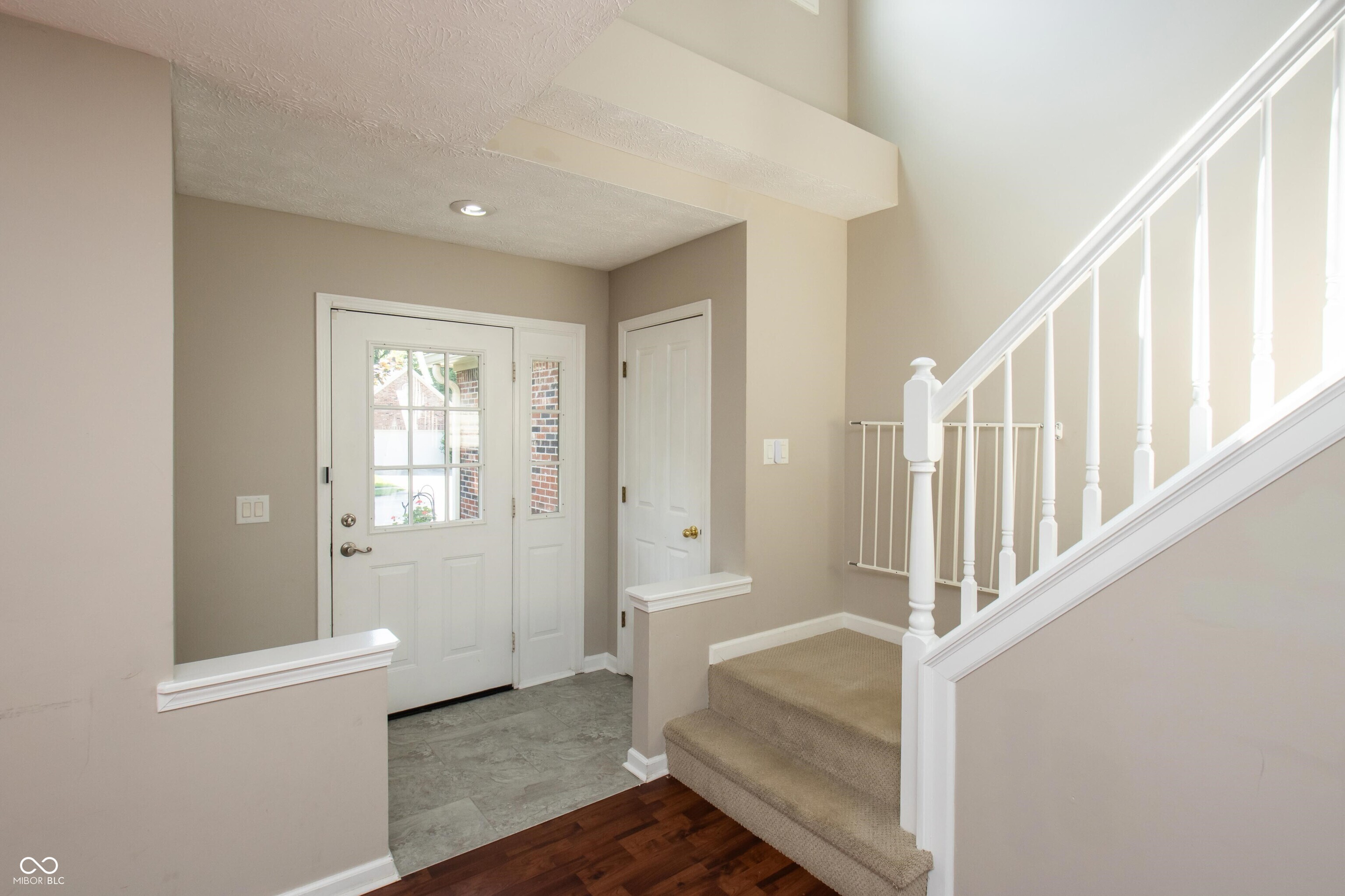 6465 Robinsrock Drive