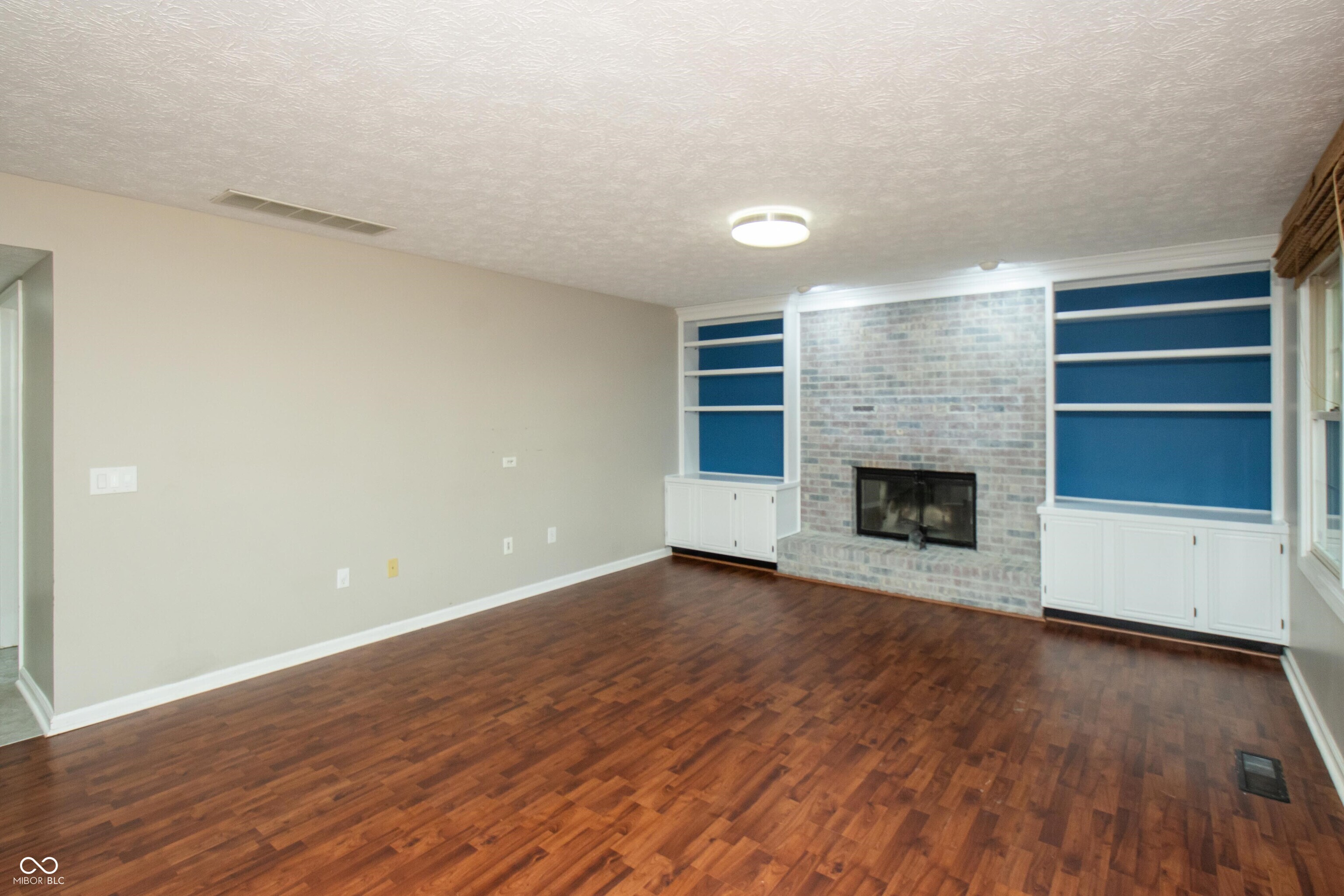 6465 Robinsrock Drive