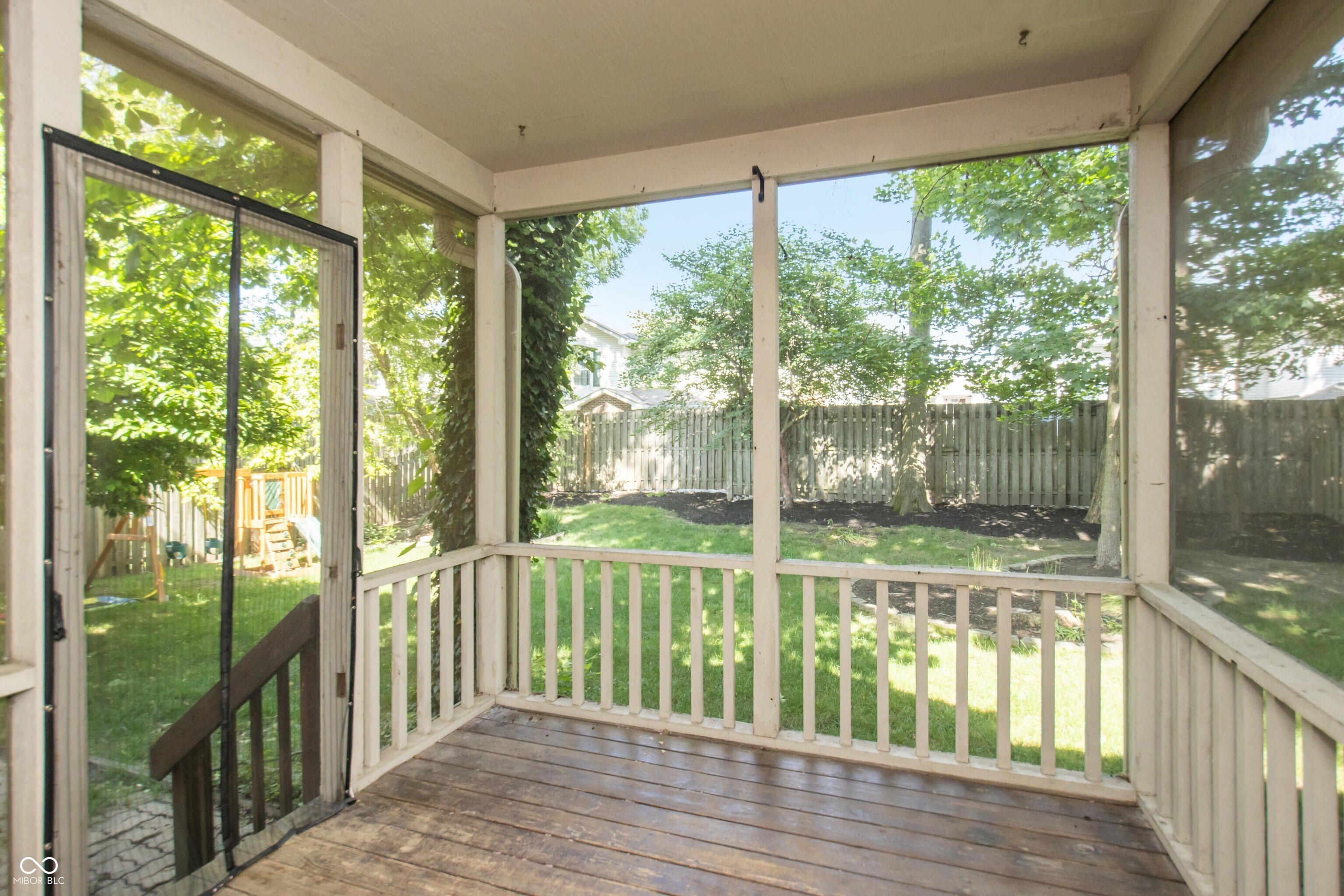6465 Robinsrock Drive