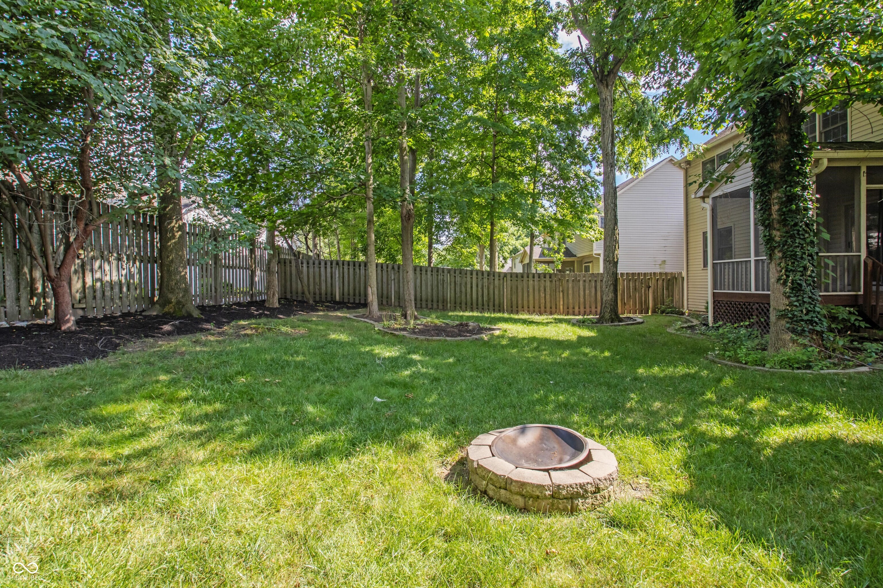 6465 Robinsrock Drive