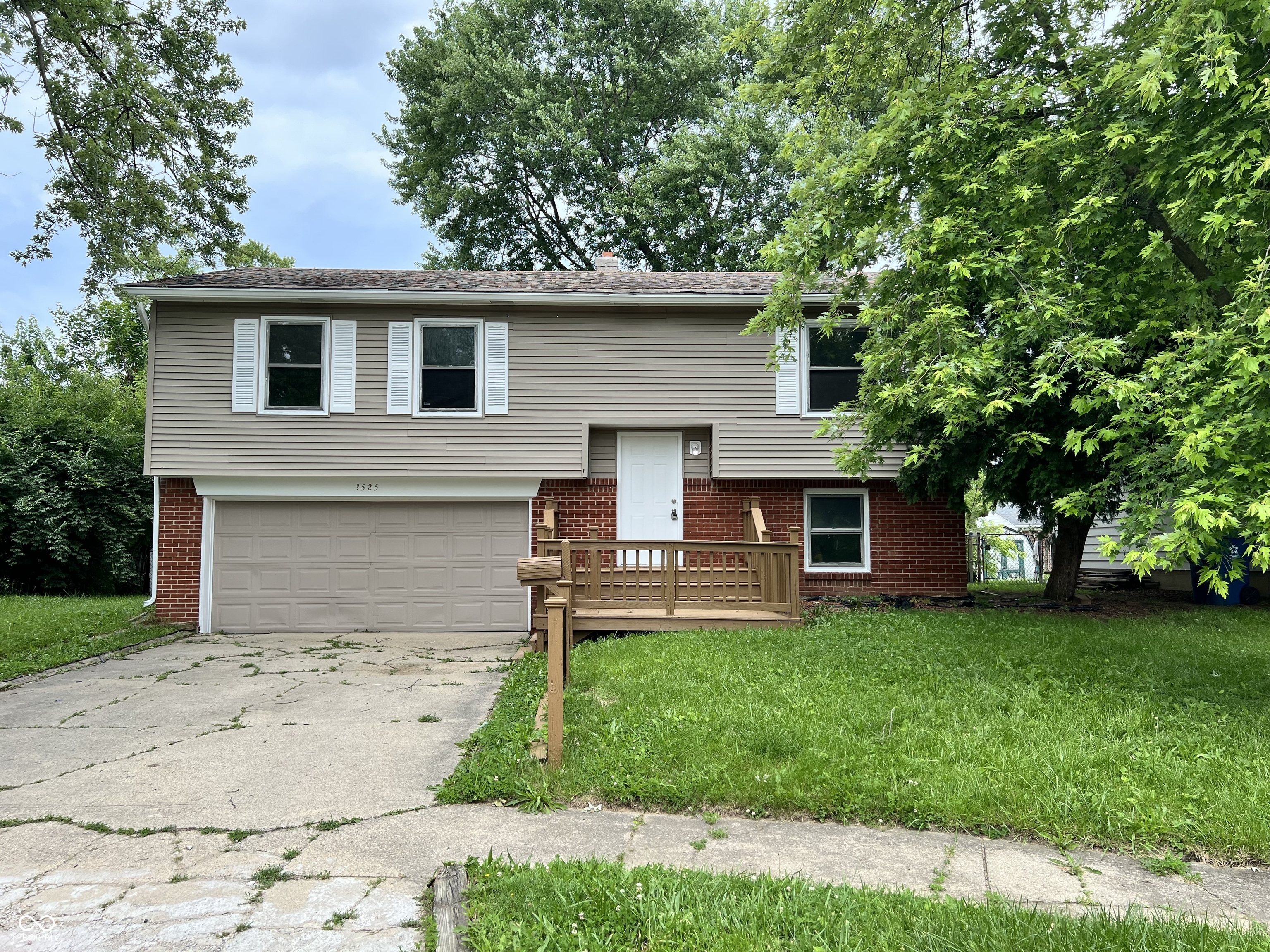 3525 Lombardy Place