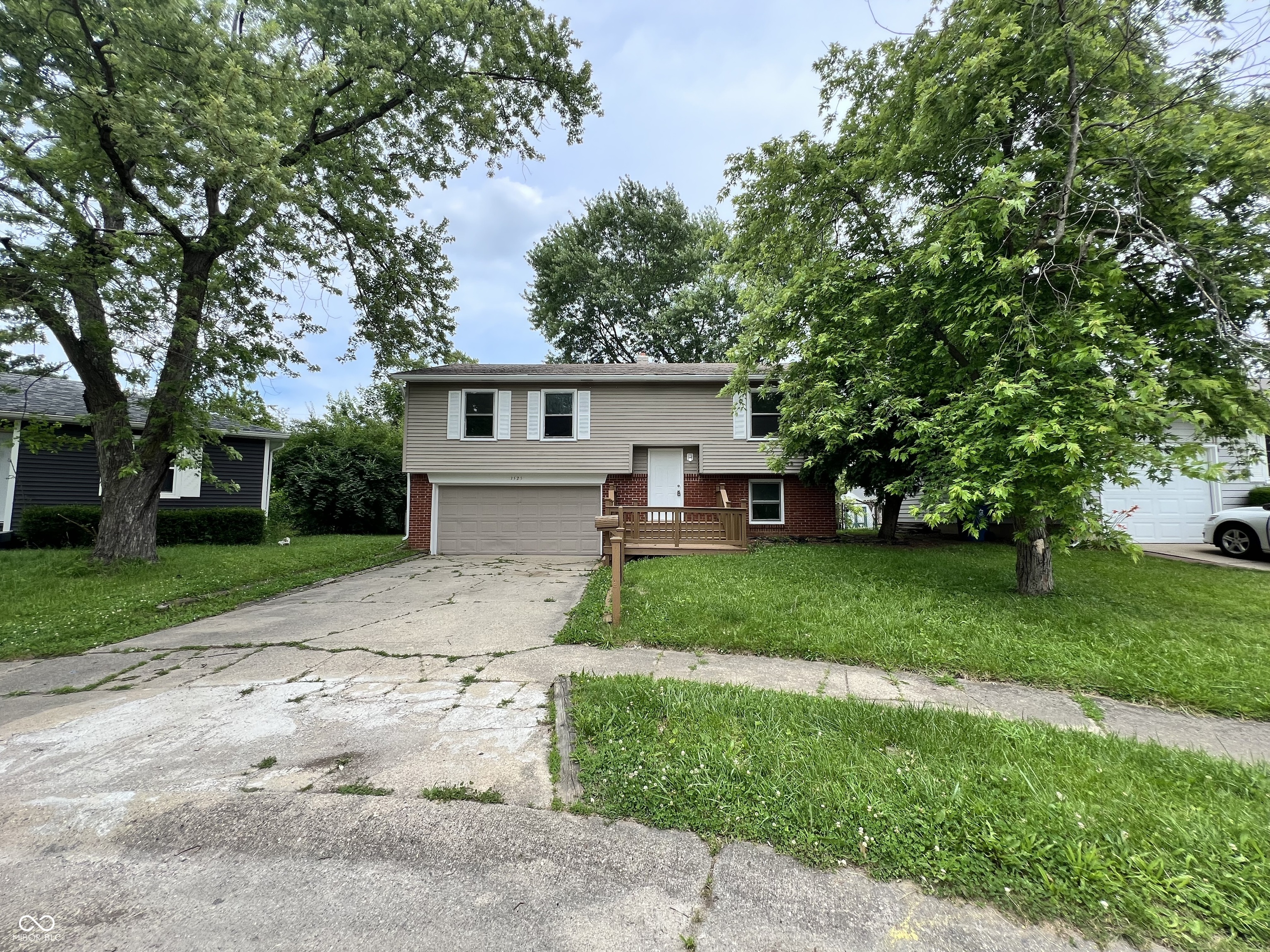 3525 Lombardy Place