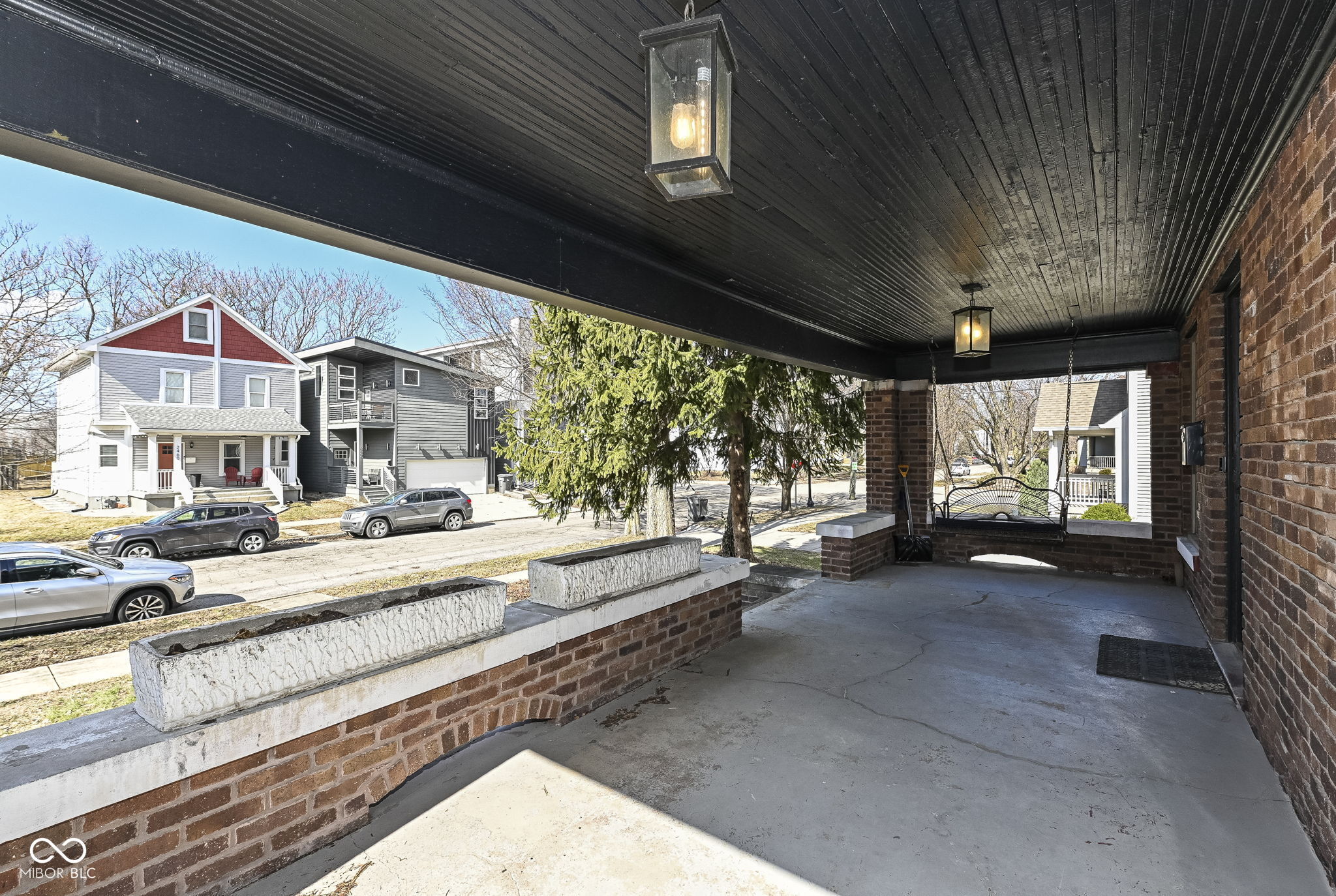 2455 Broadway Street
