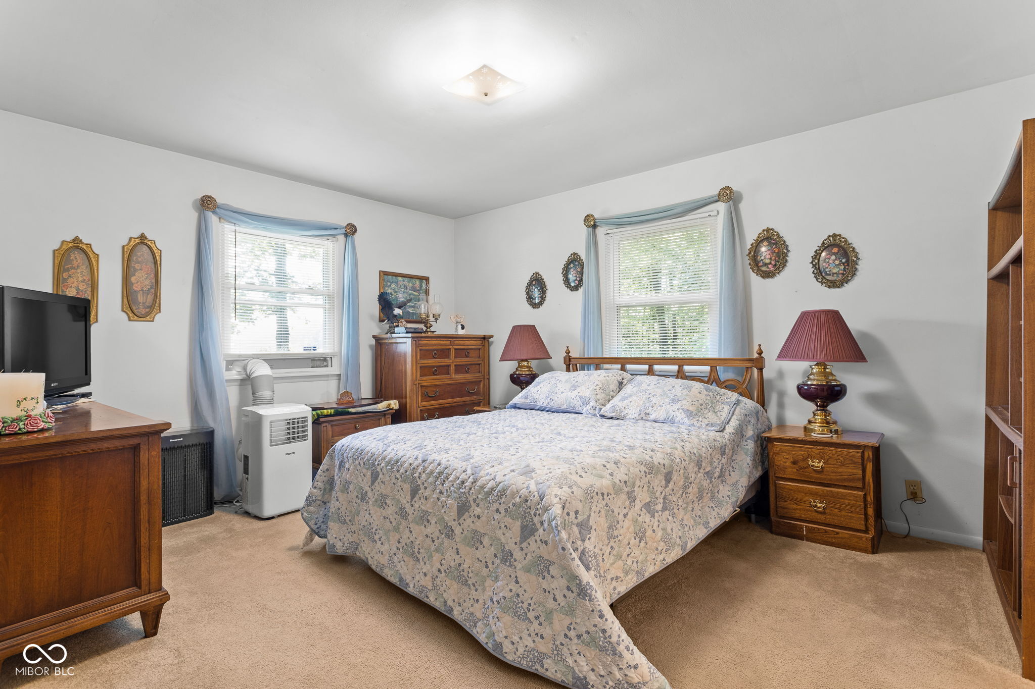 1301 N County Road 650 E