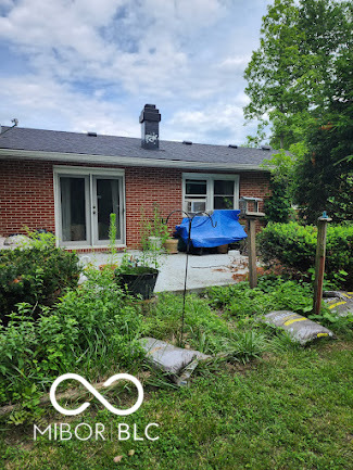1301 N County Road 650 E