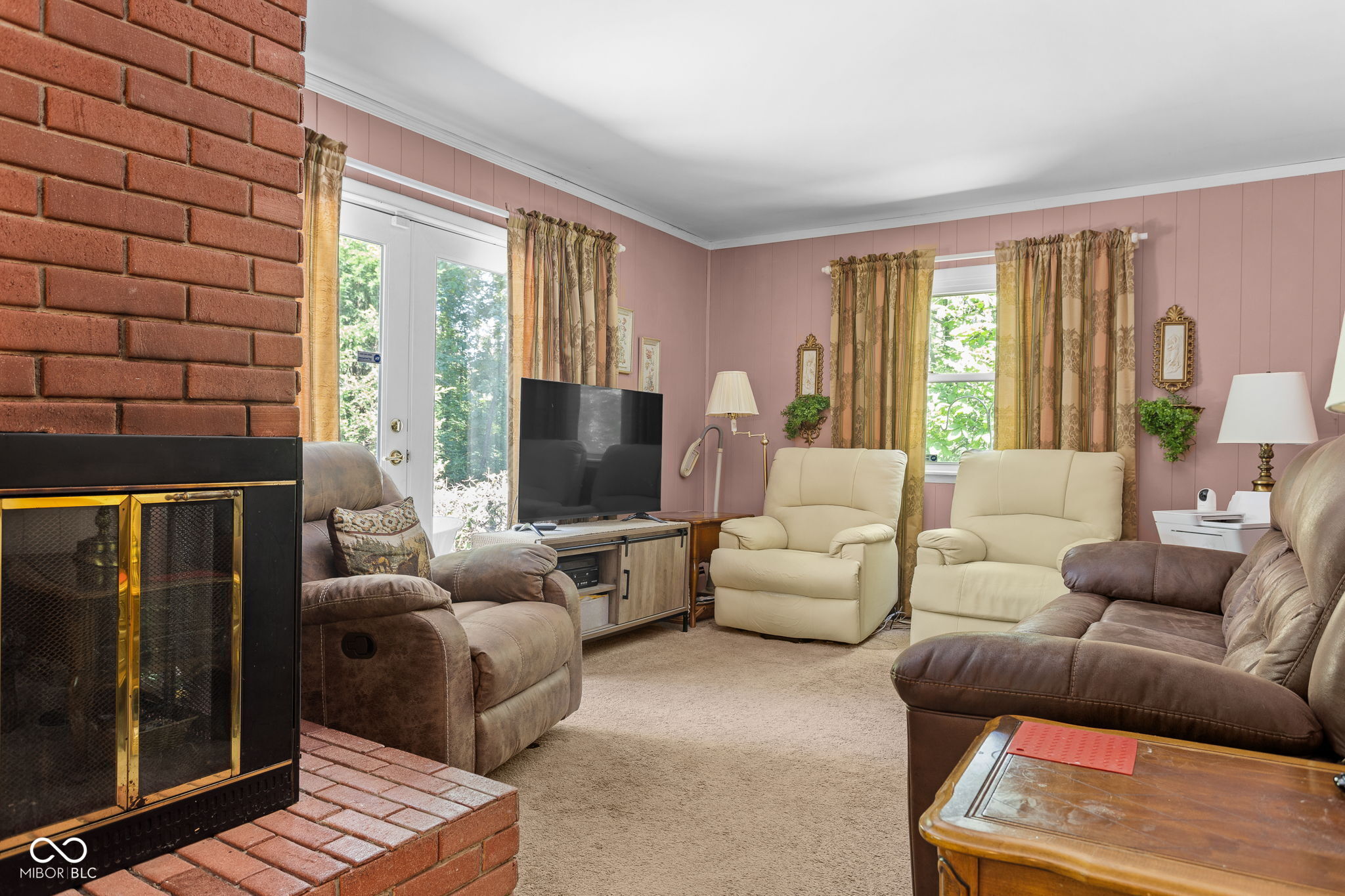 1301 N County Road 650 E