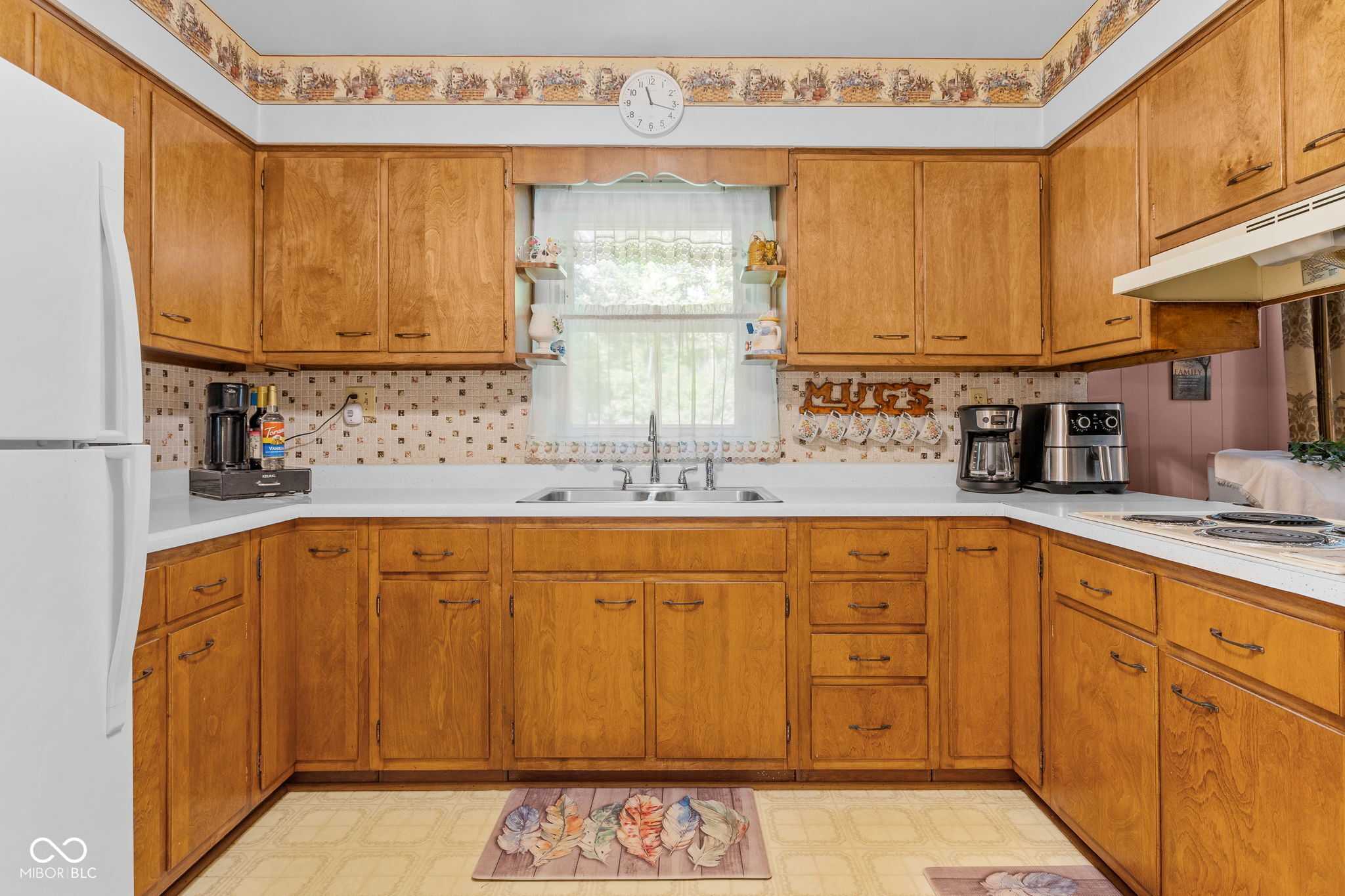 1301 N County Road 650 E