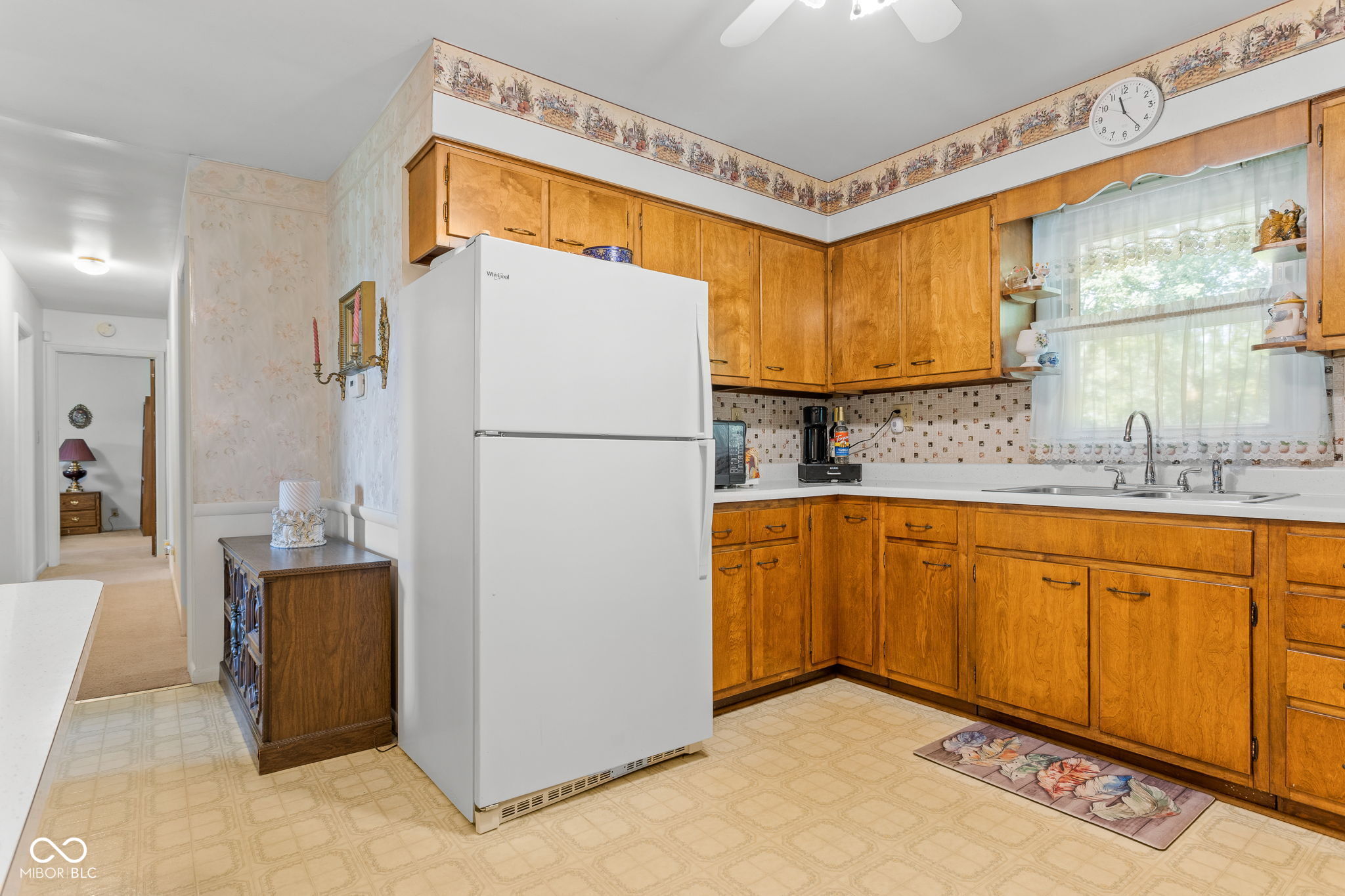 1301 N County Road 650 E