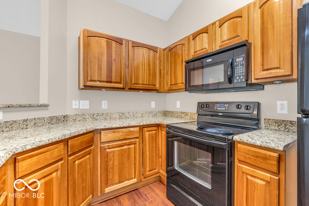1139 Fernwood Way