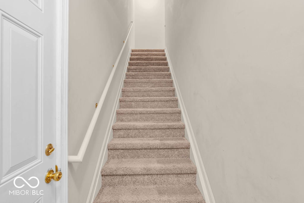 1139 Fernwood Way