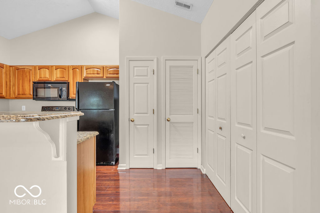 1139 Fernwood Way