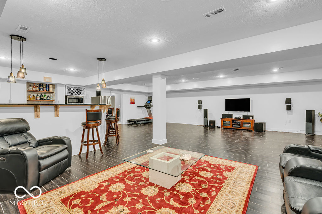 720 Willow Pointe North Drive