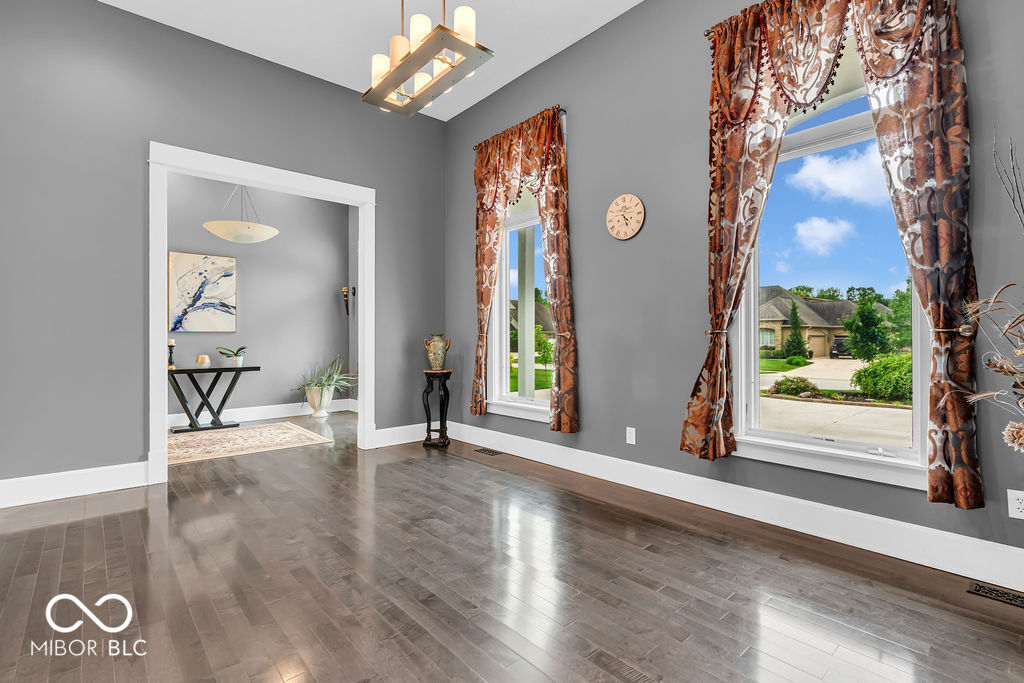720 Willow Pointe North Drive