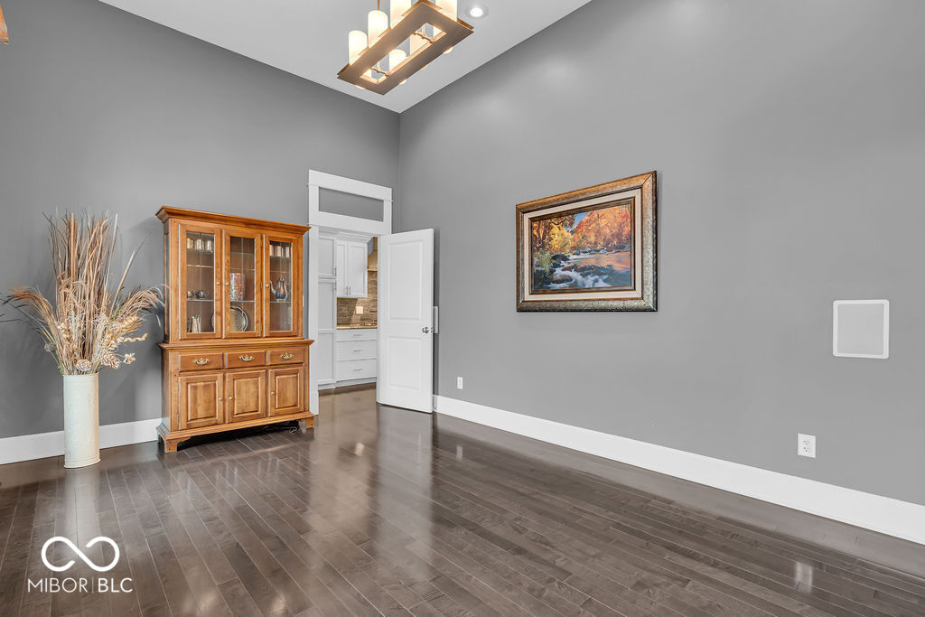 720 Willow Pointe North Drive