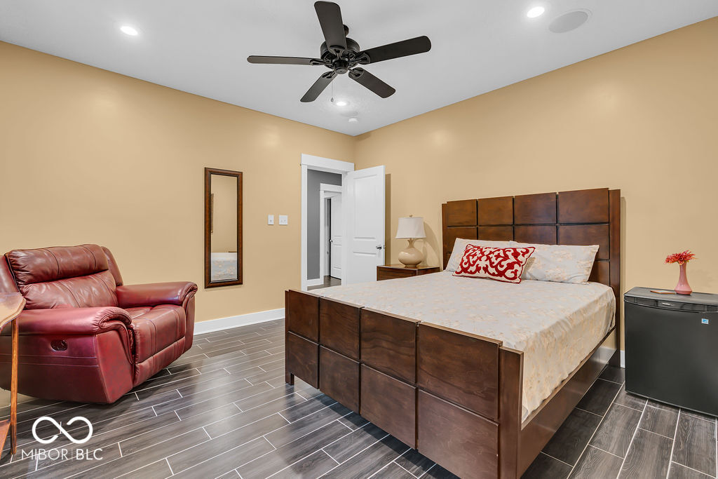 720 Willow Pointe North Drive