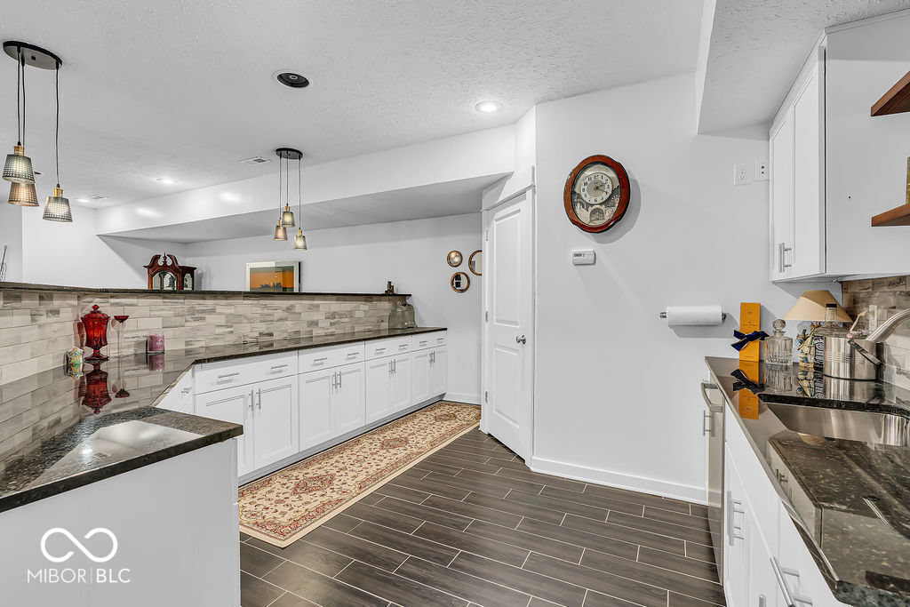 720 Willow Pointe North Drive