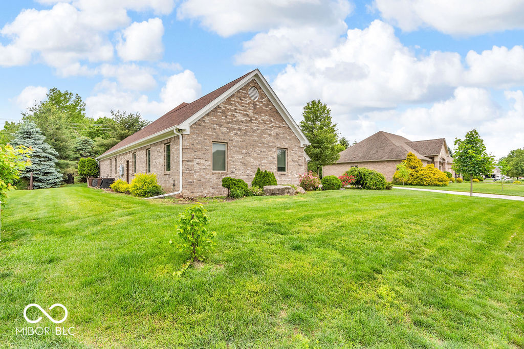 720 Willow Pointe North Drive