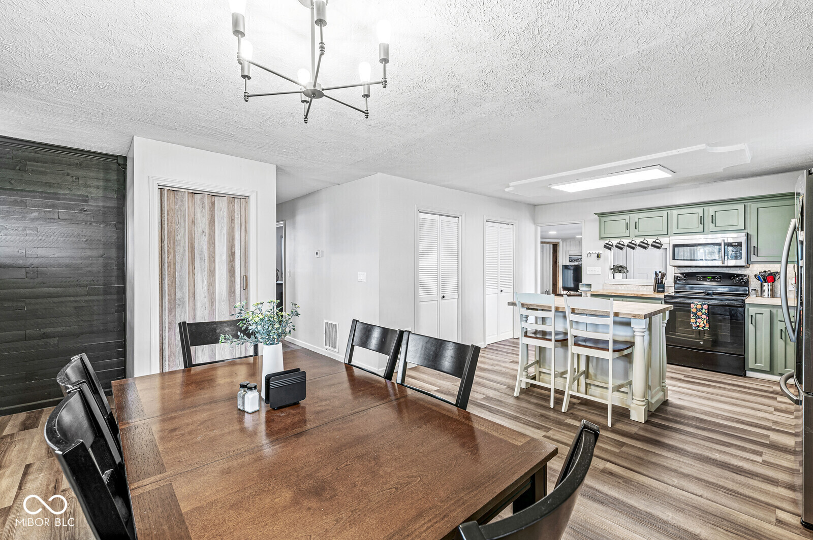 1205 Park Drive