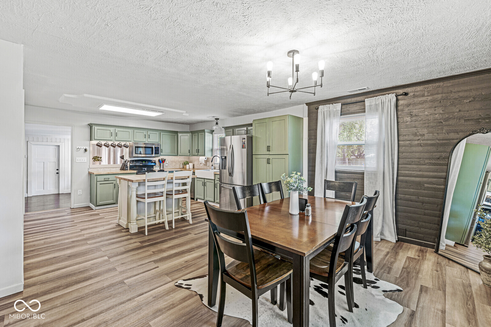 1205 Park Drive