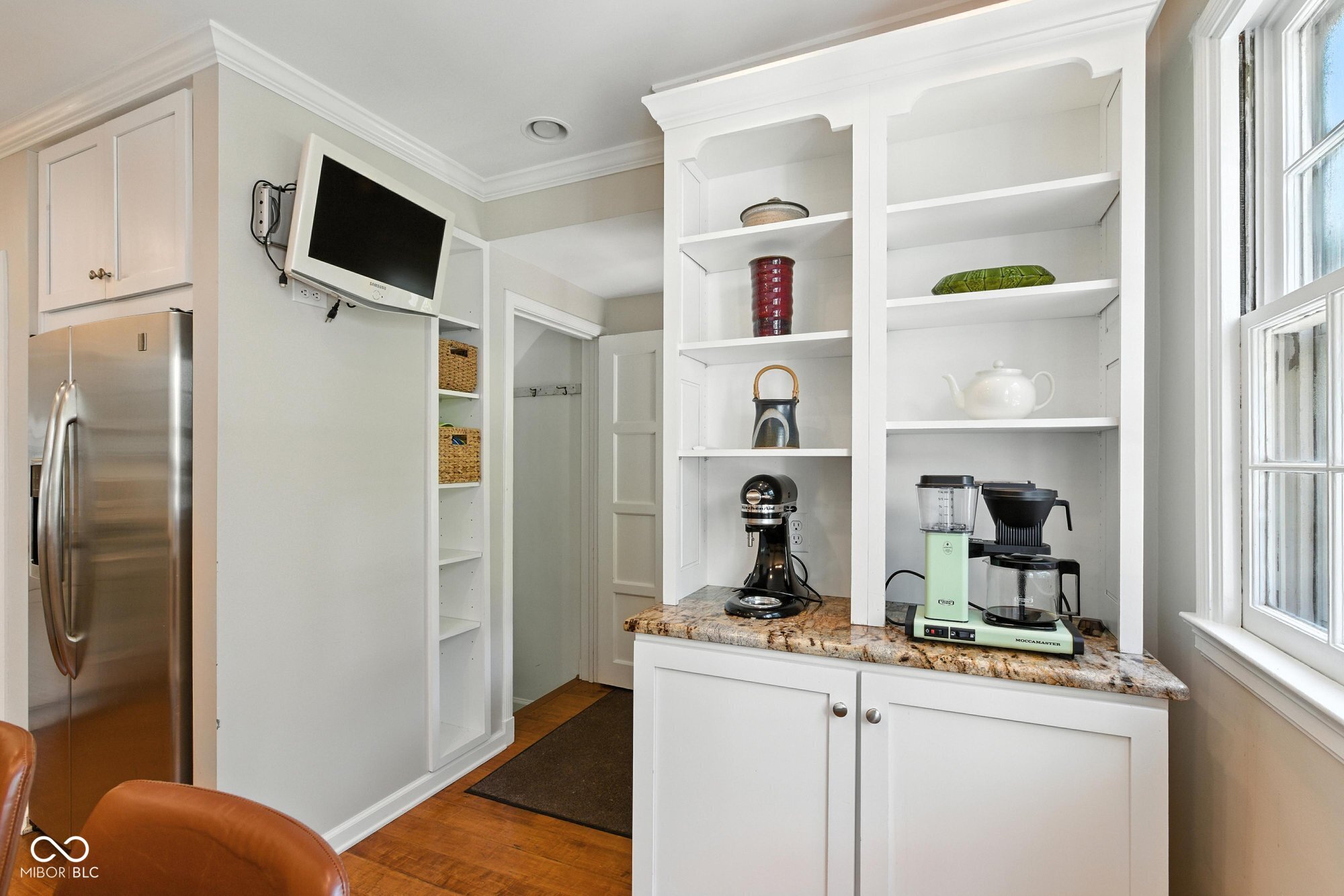 909 E 58th Street
