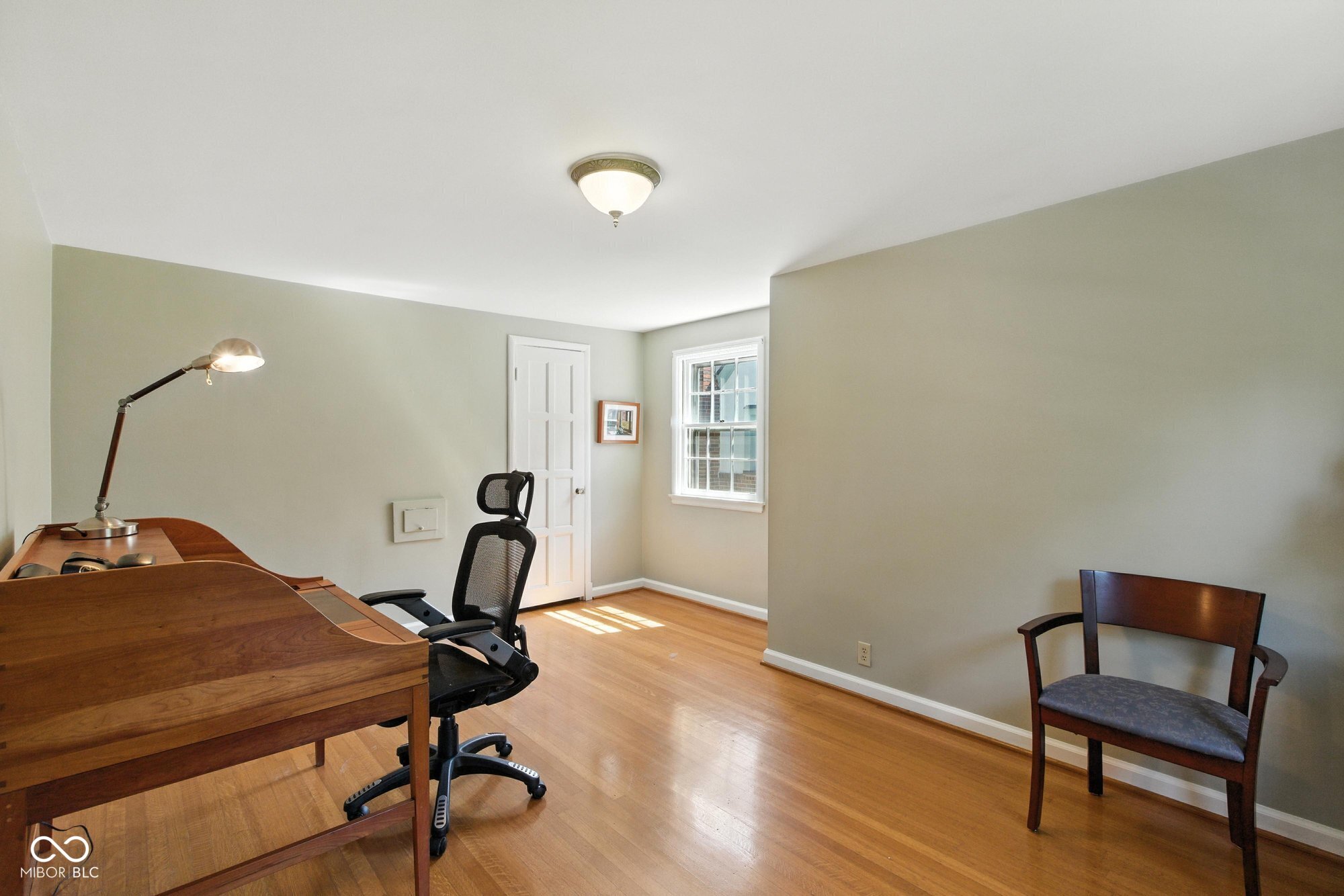909 E 58th Street