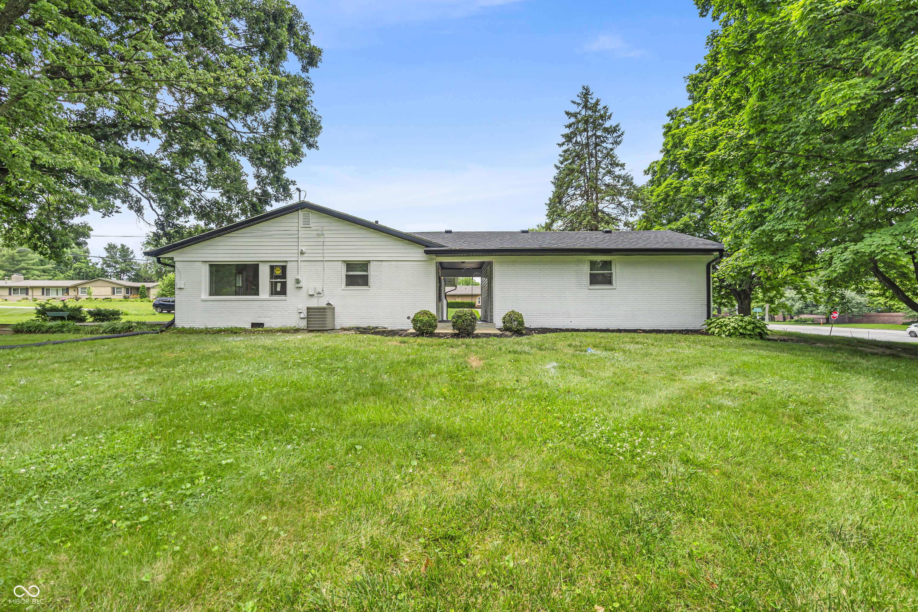 8105 Allisonville Road