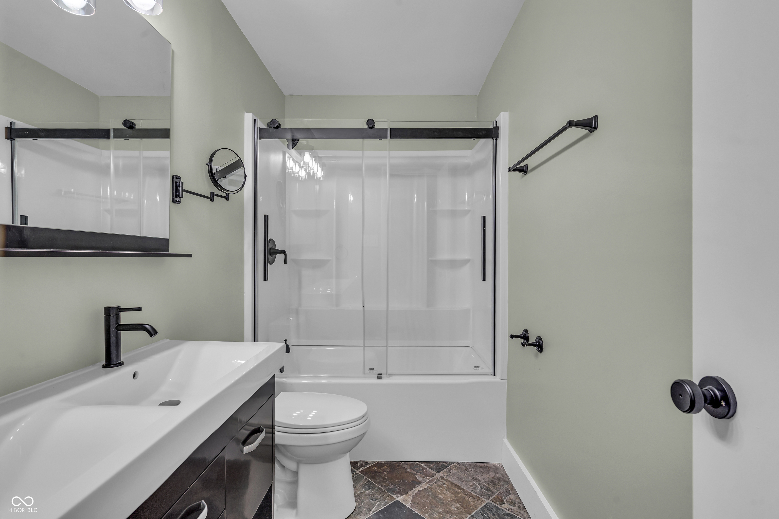 8105 Allisonville Road