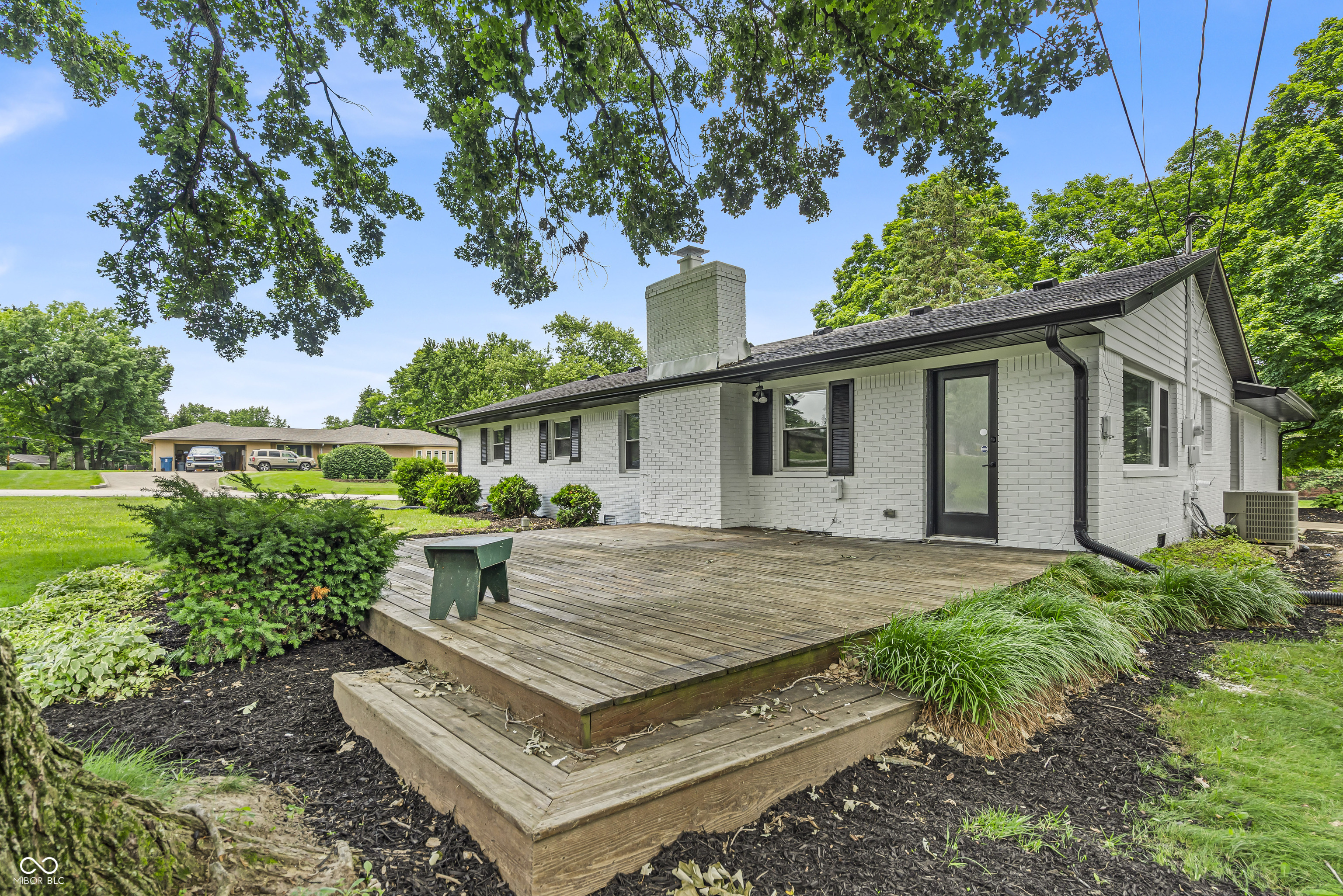 8105 Allisonville Road