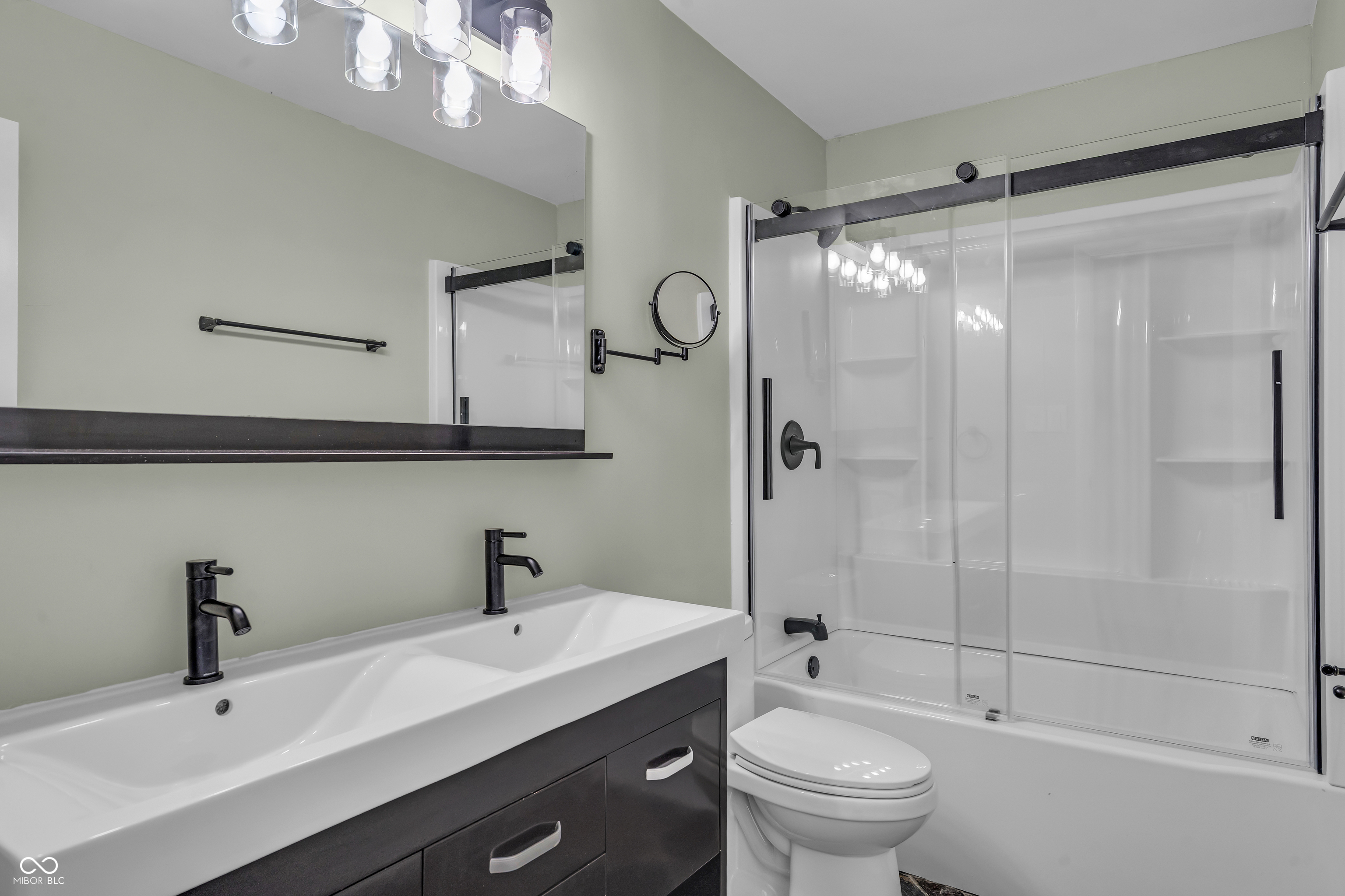 8105 Allisonville Road