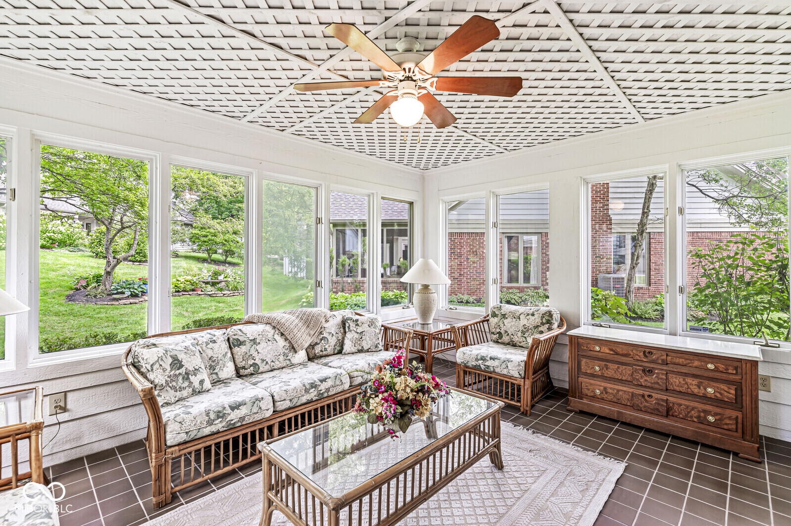 9457 Tamarack Drive