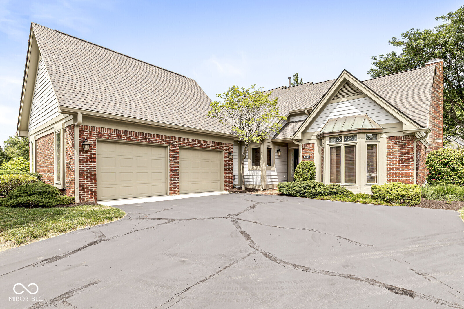 9457 Tamarack Drive