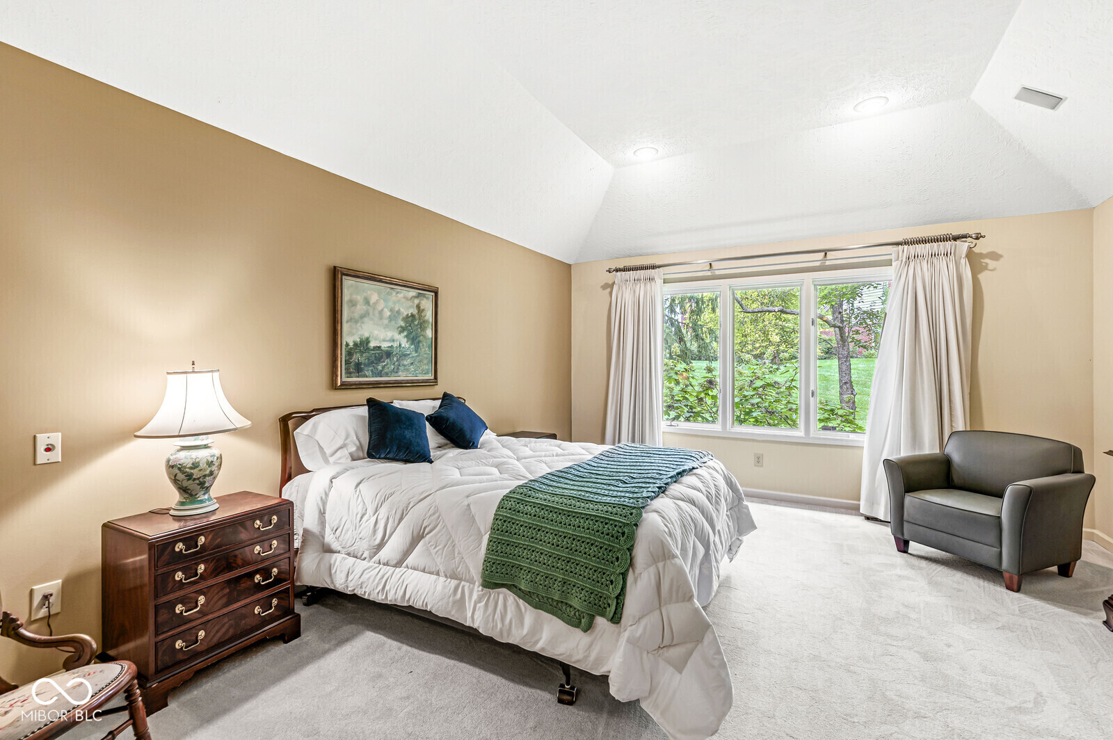 9457 Tamarack Drive