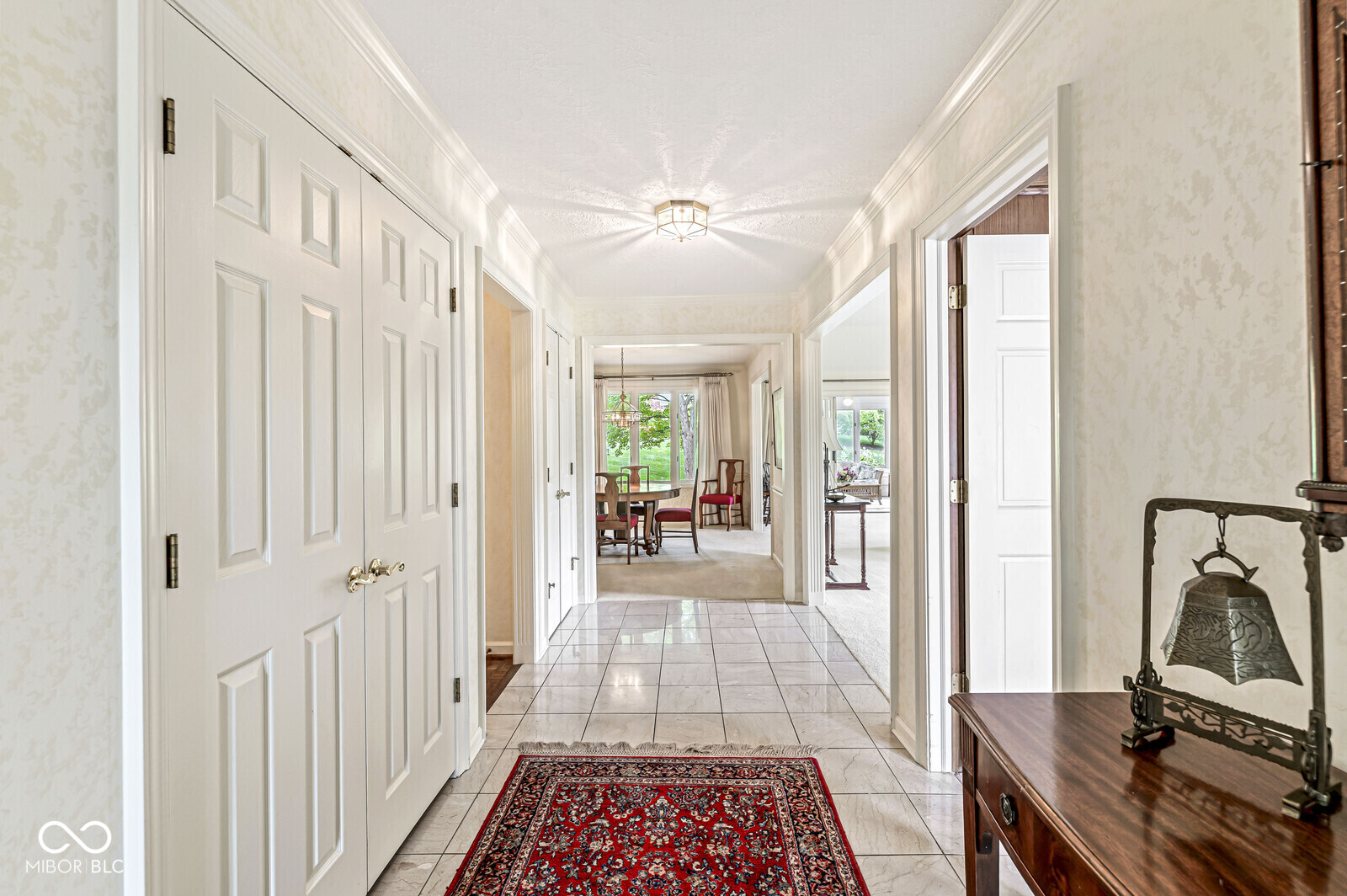 9457 Tamarack Drive