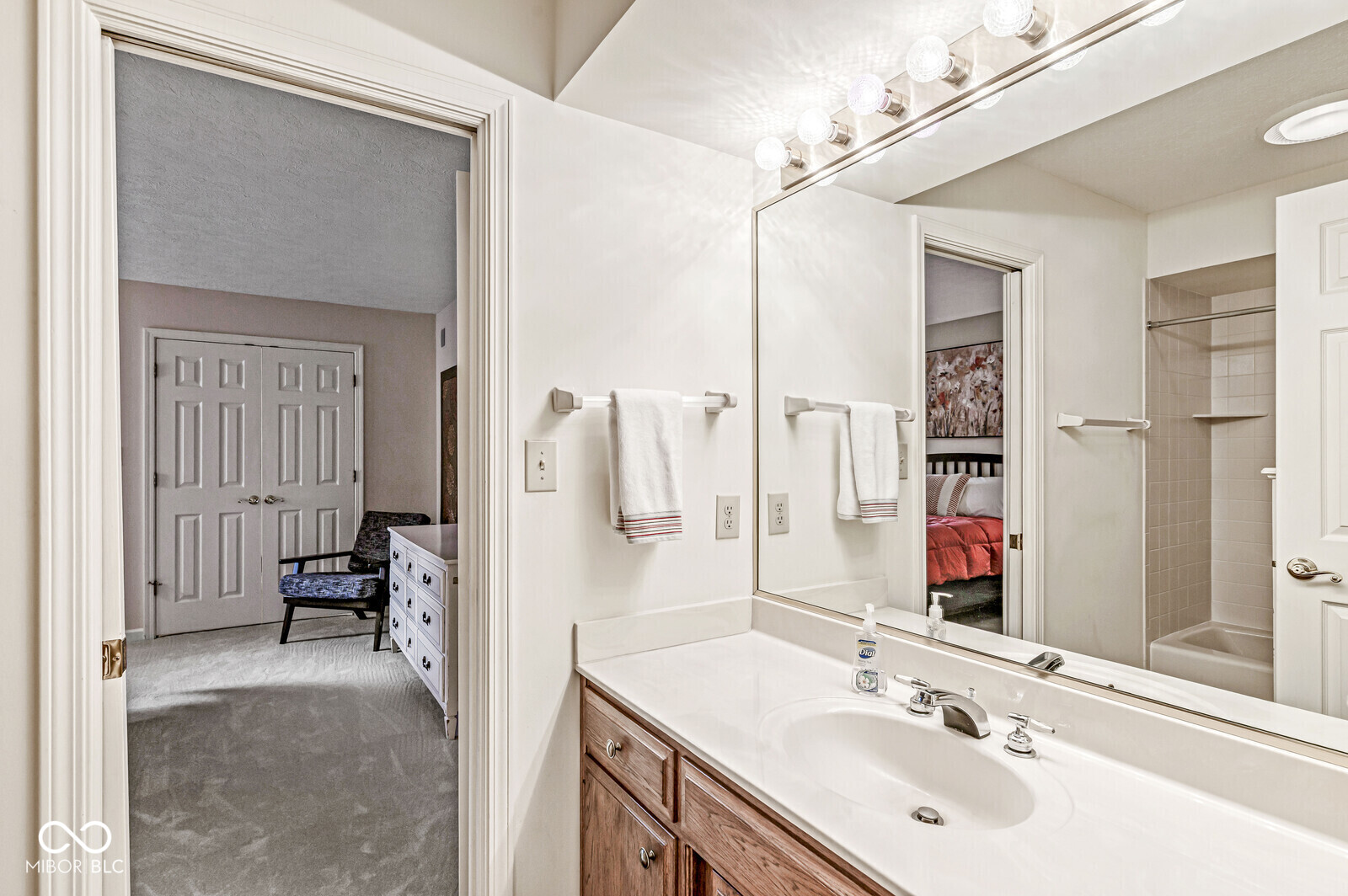 9457 Tamarack Drive