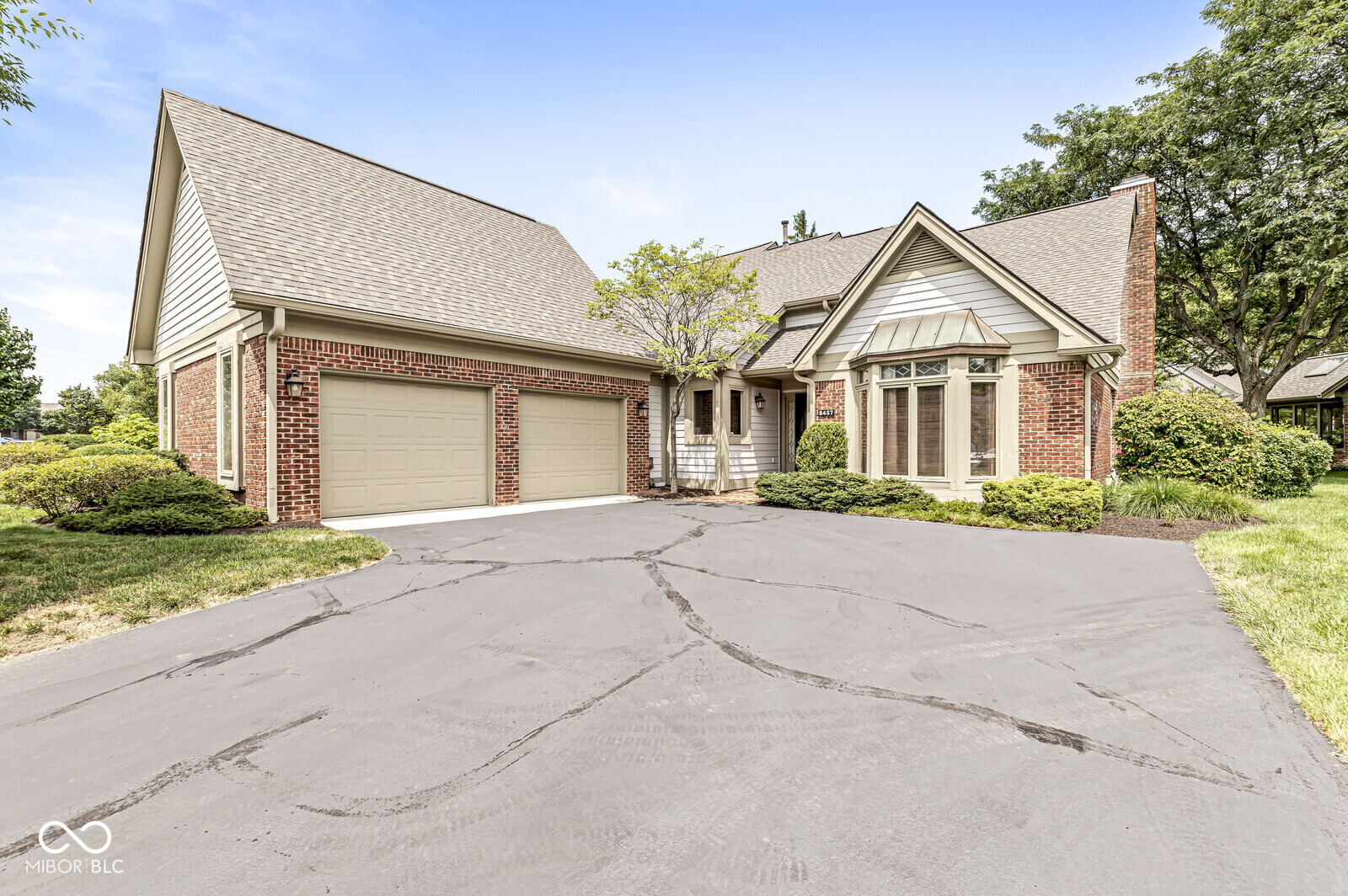 9457 Tamarack Drive