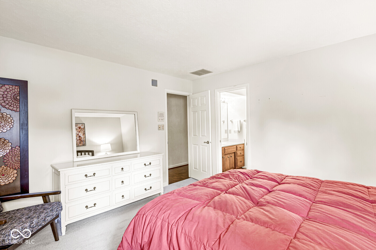 9457 Tamarack Drive