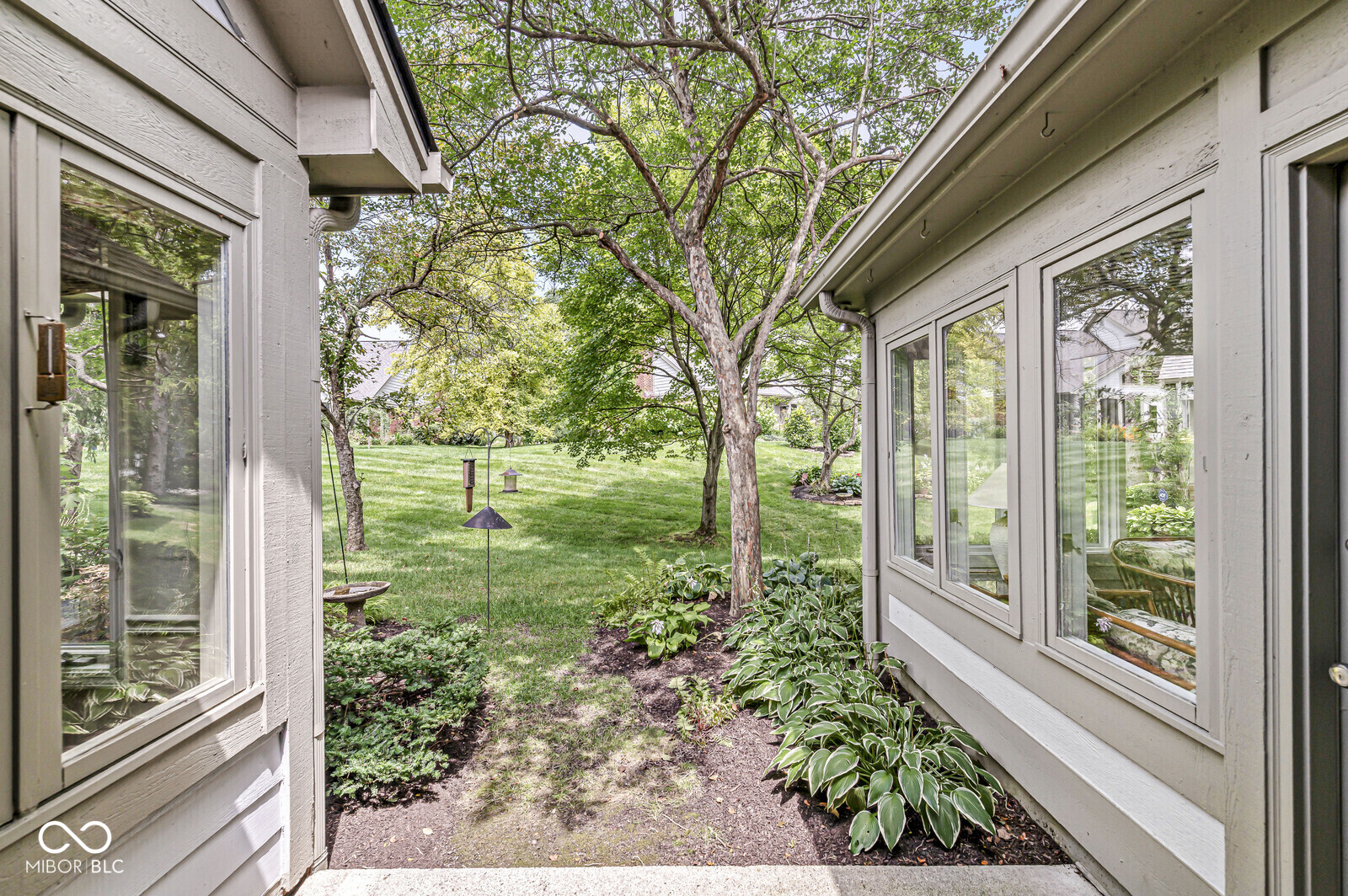 9457 Tamarack Drive