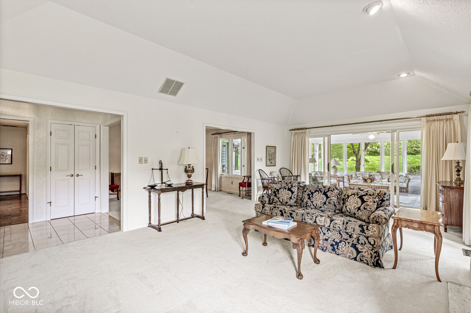 9457 Tamarack Drive