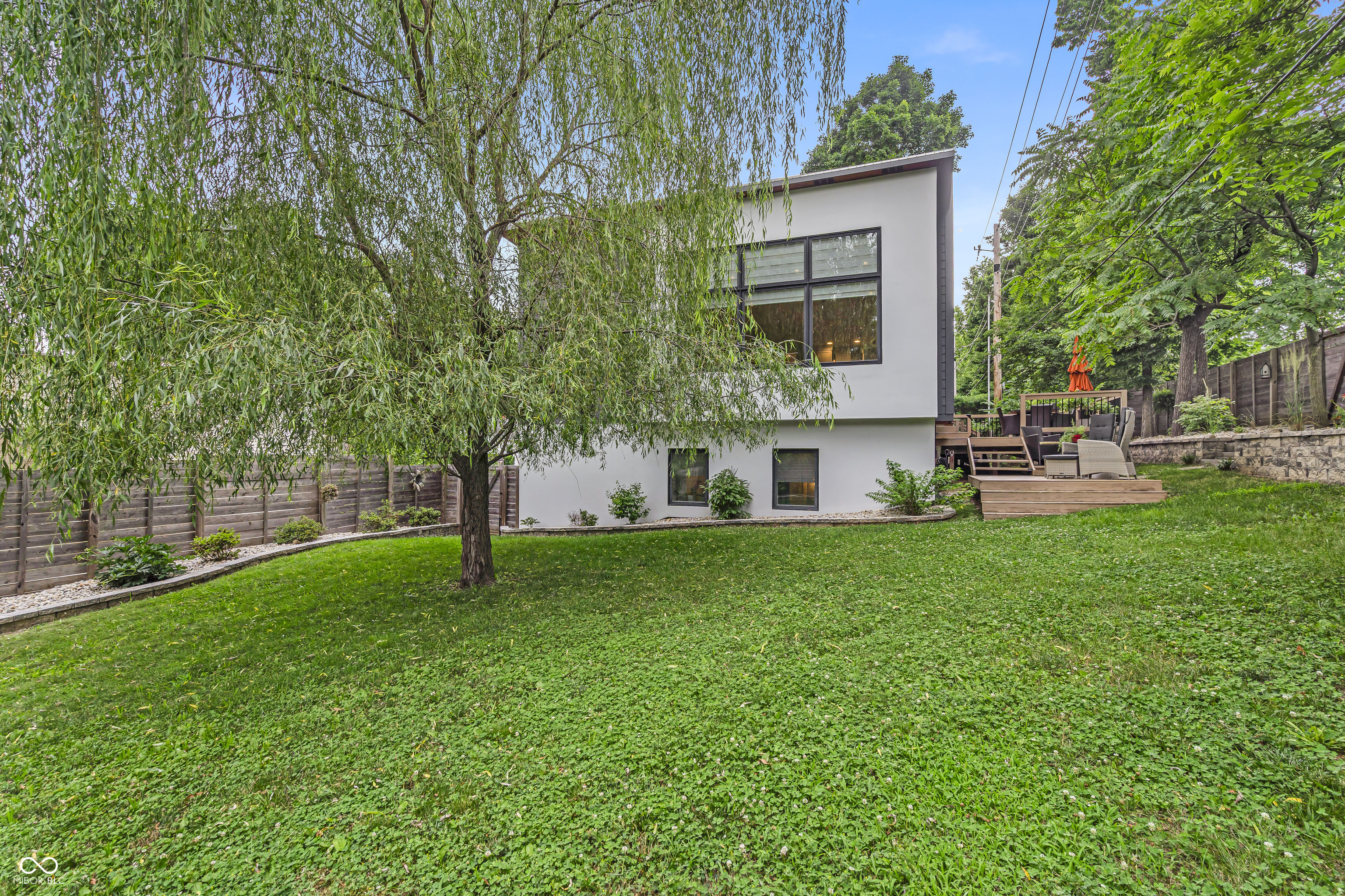 5903 Birchwood Avenue