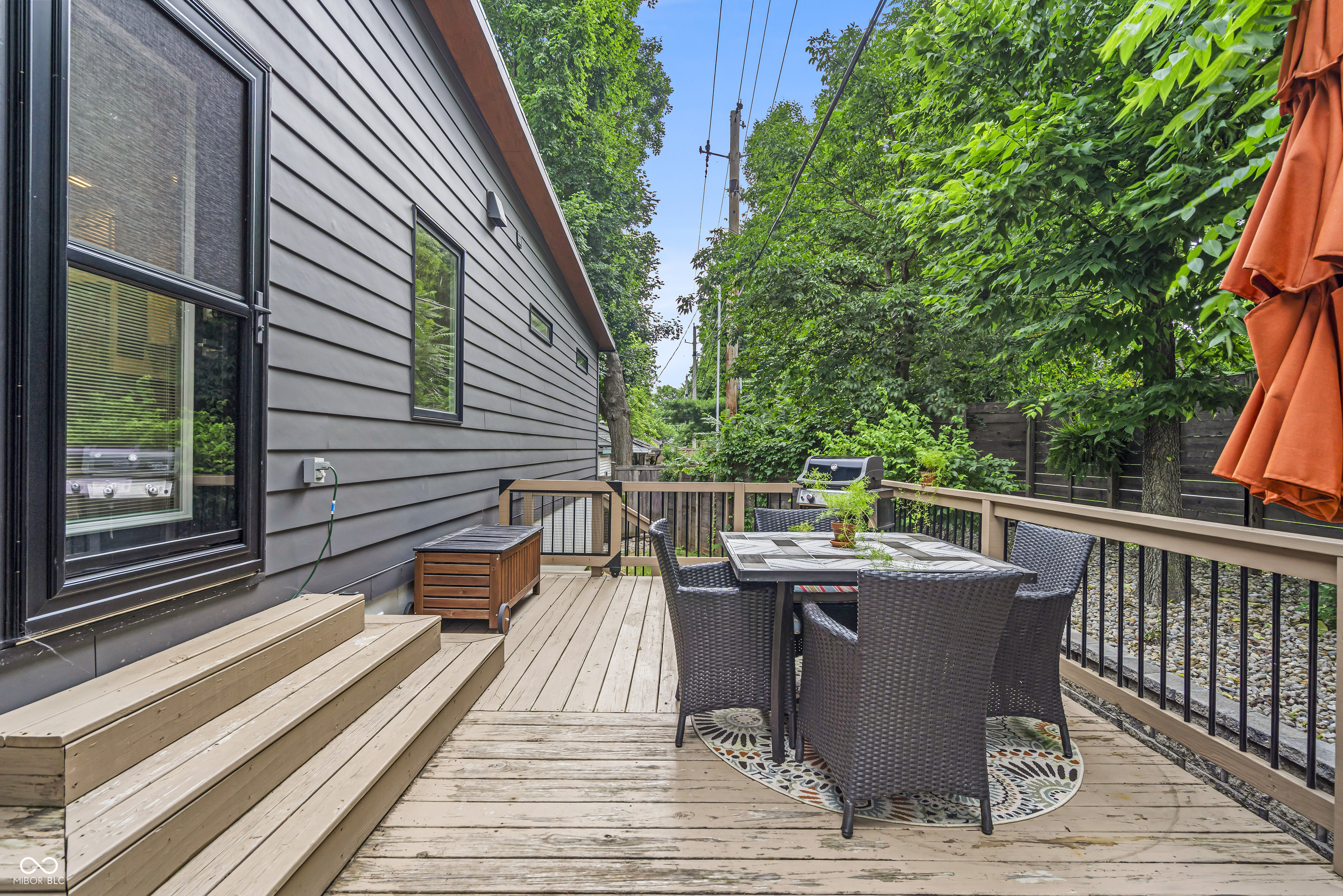 5903 Birchwood Avenue