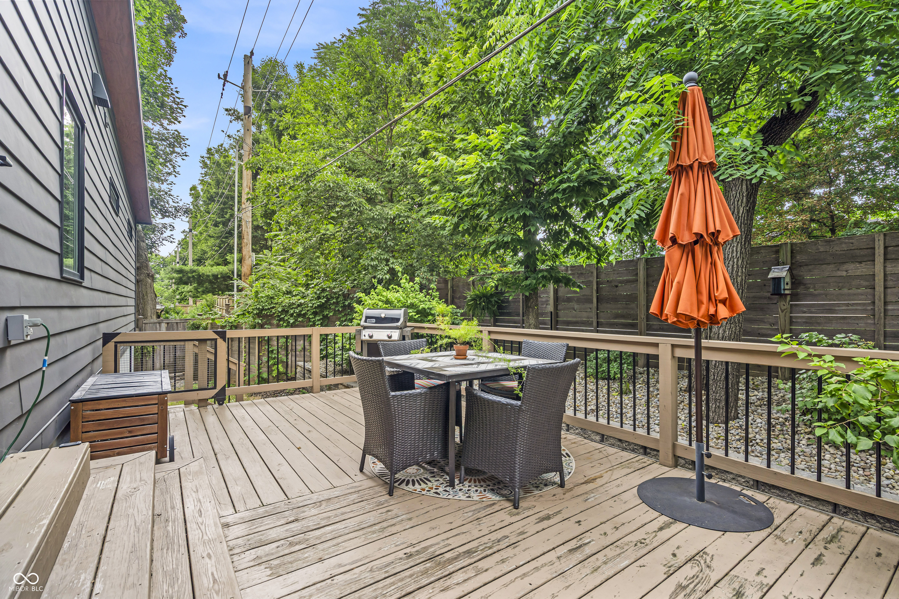 5903 Birchwood Avenue