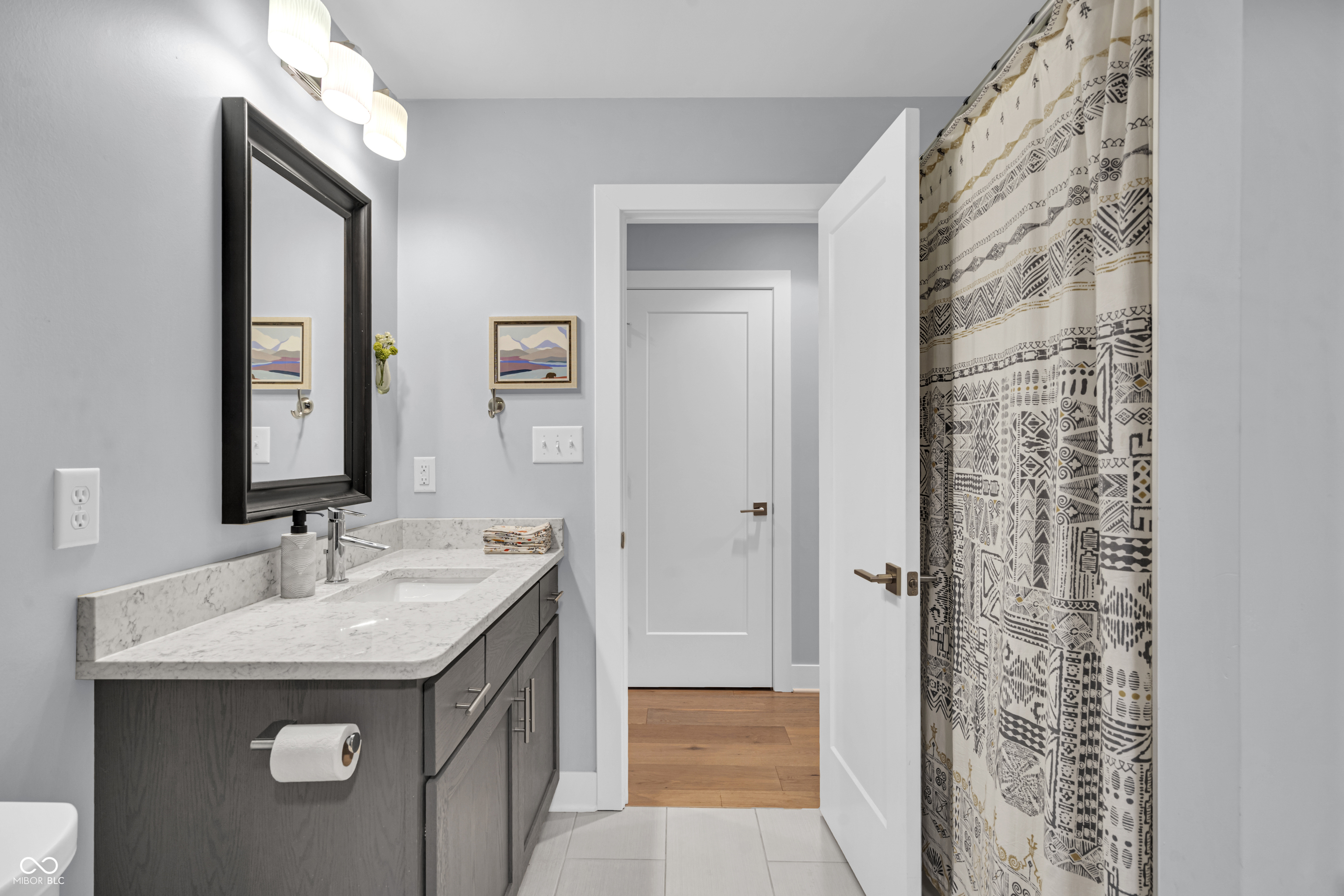 5903 Birchwood Avenue