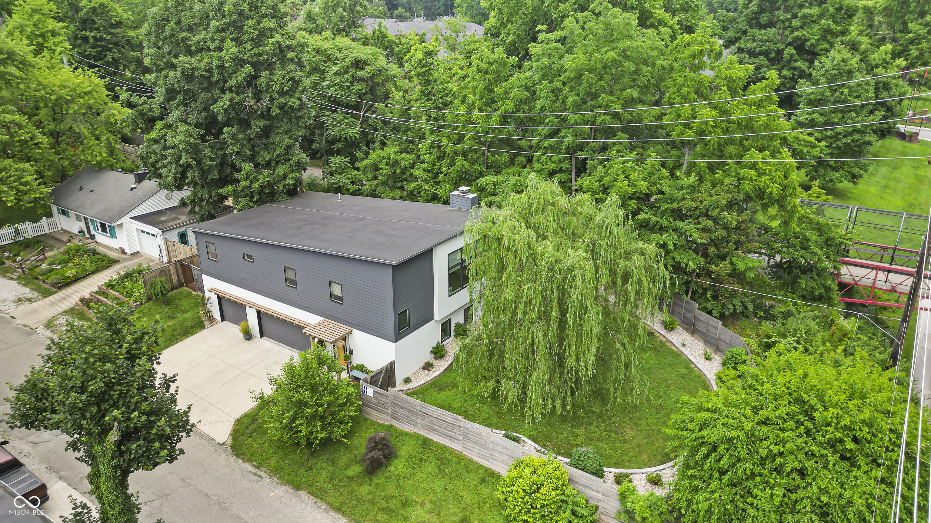 5903 Birchwood Avenue