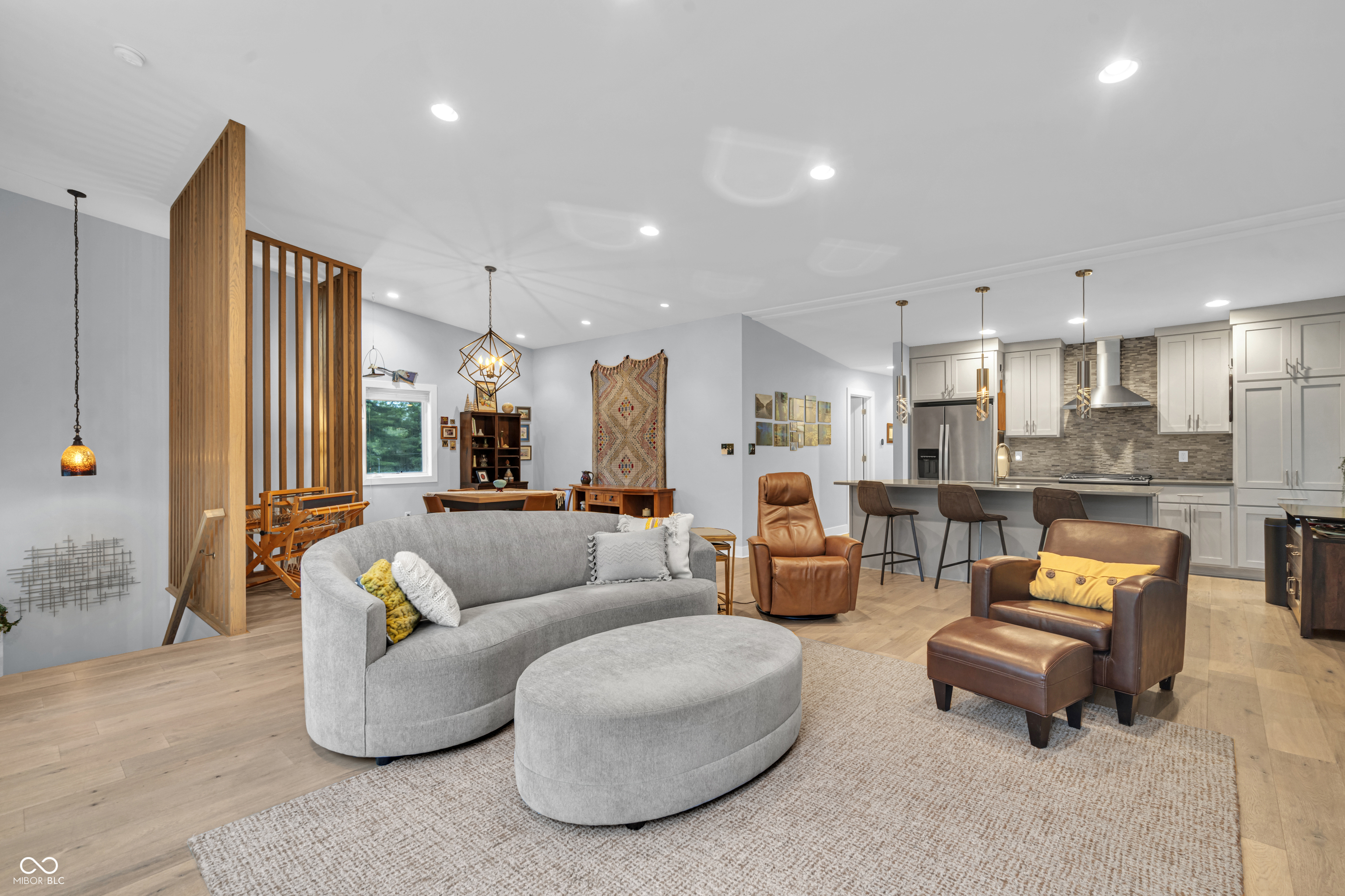 5903 Birchwood Avenue