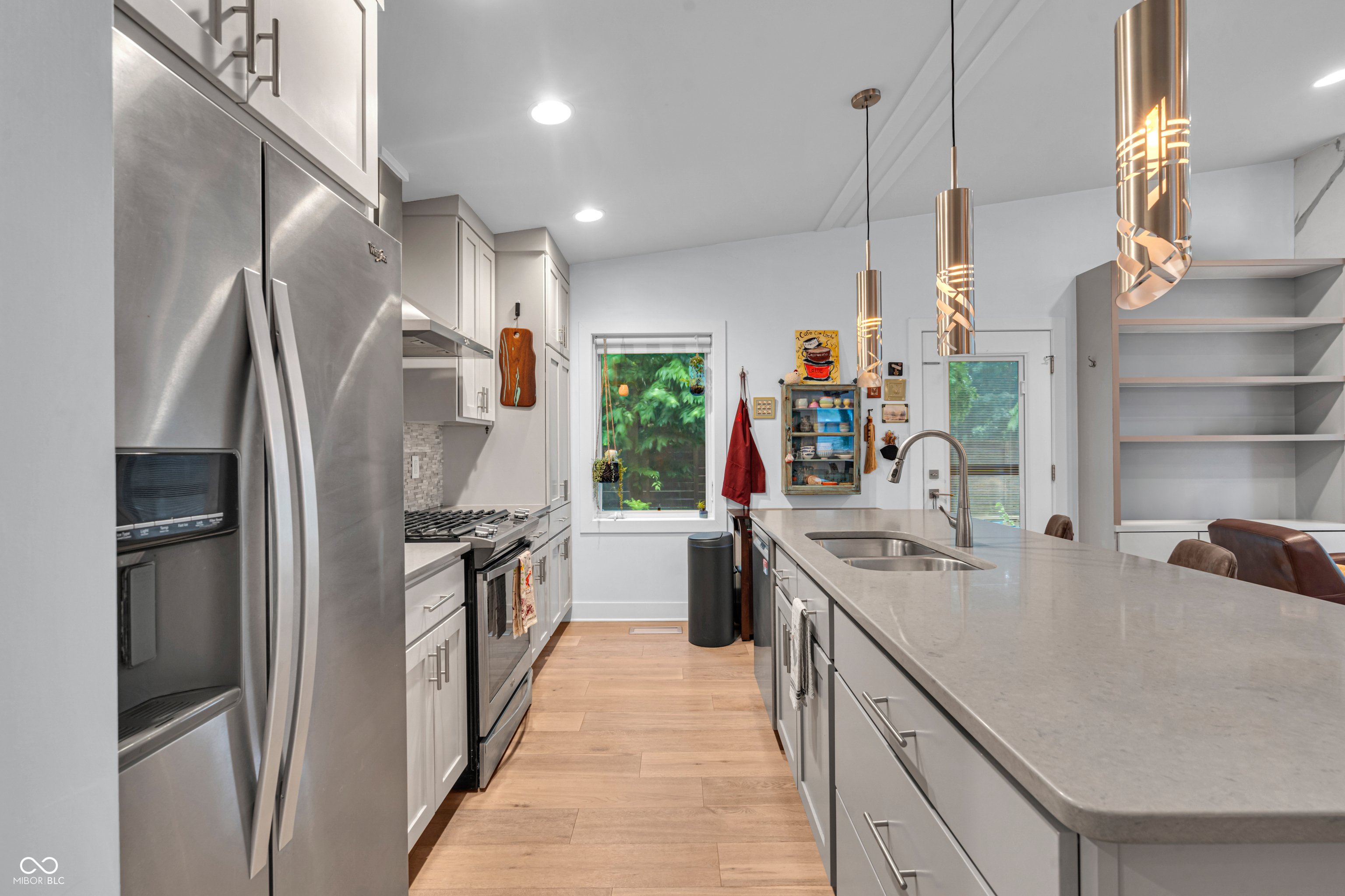 5903 Birchwood Avenue